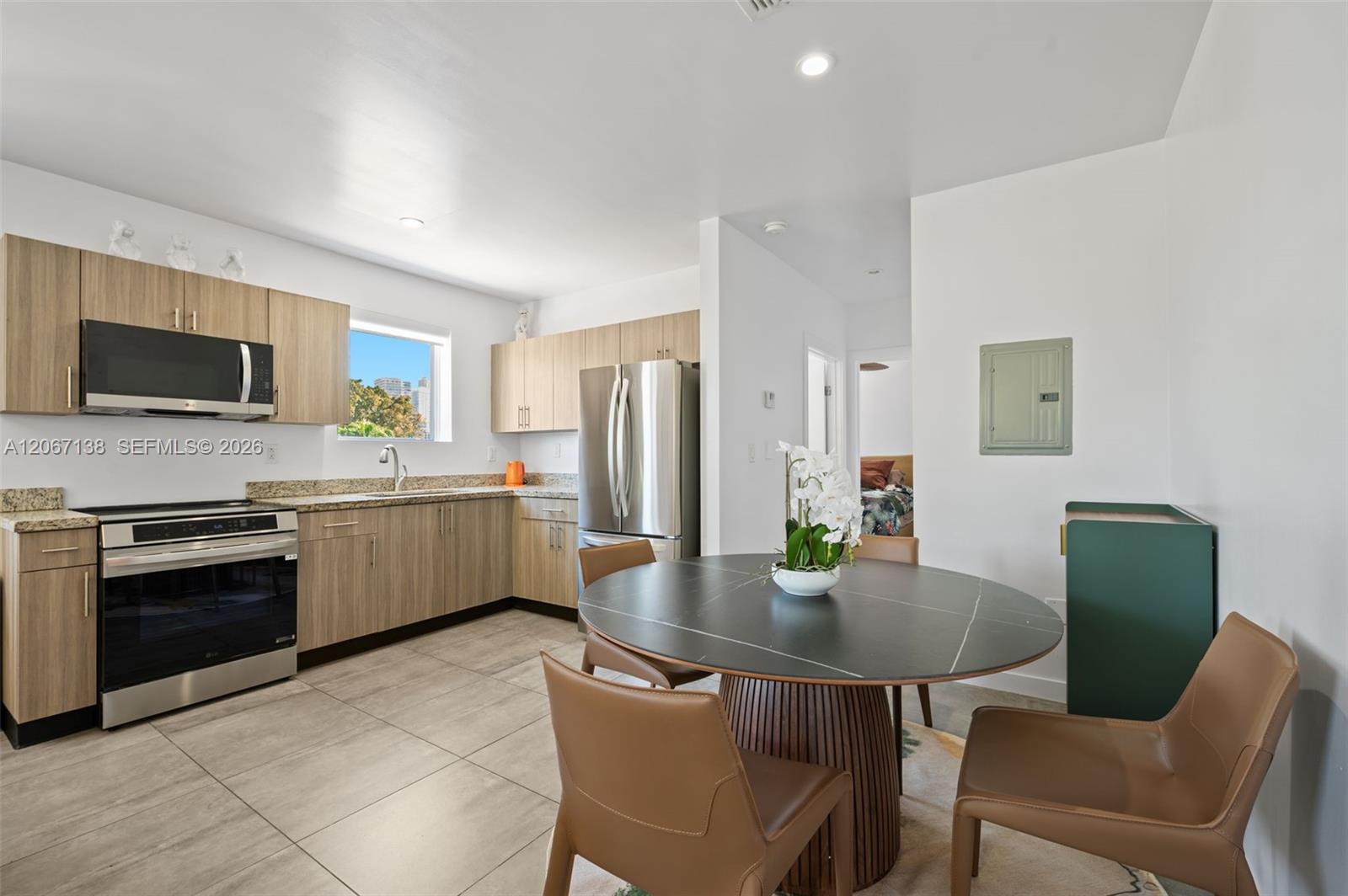 165 NW 39th St # 7