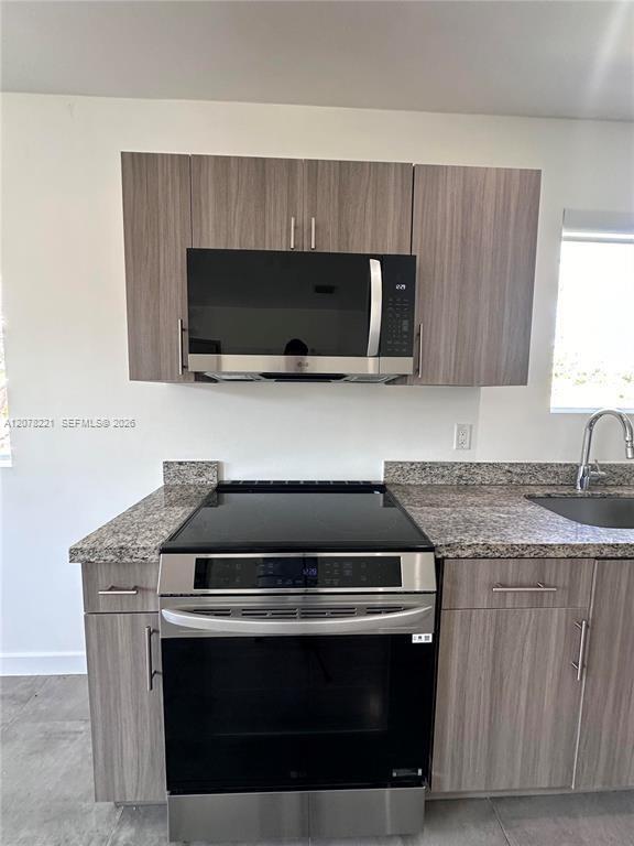 165 NW 39th St # 3