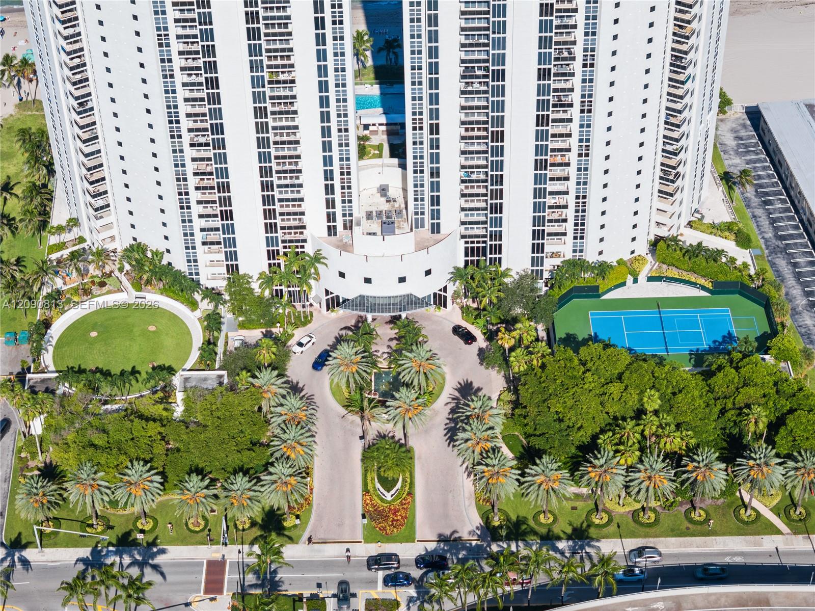 19111 Collins Ave # 2207