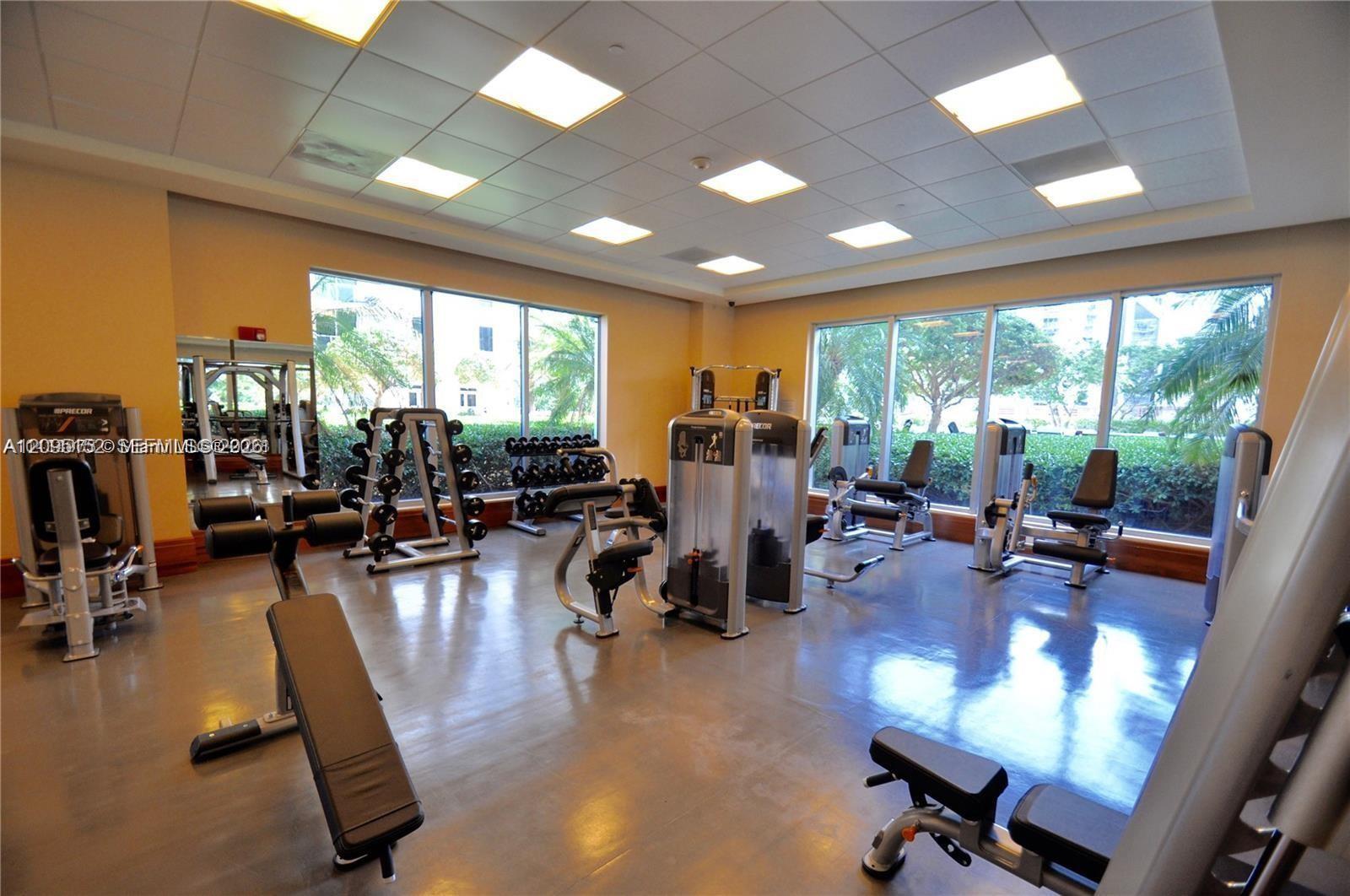 1060 Brickell Ave # 3111