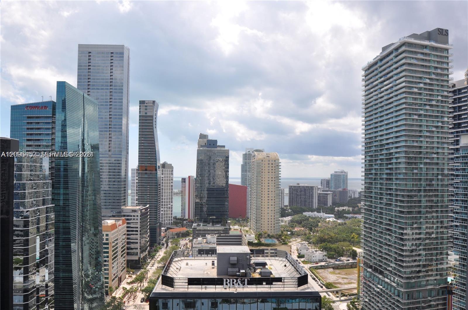 1060 Brickell Ave # 3111