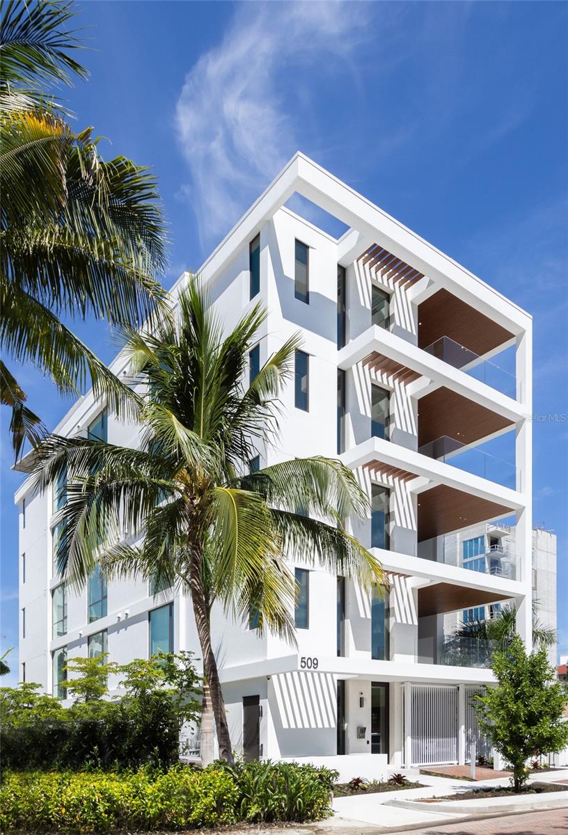 509 GOLDEN GATE POINT Unit: 2