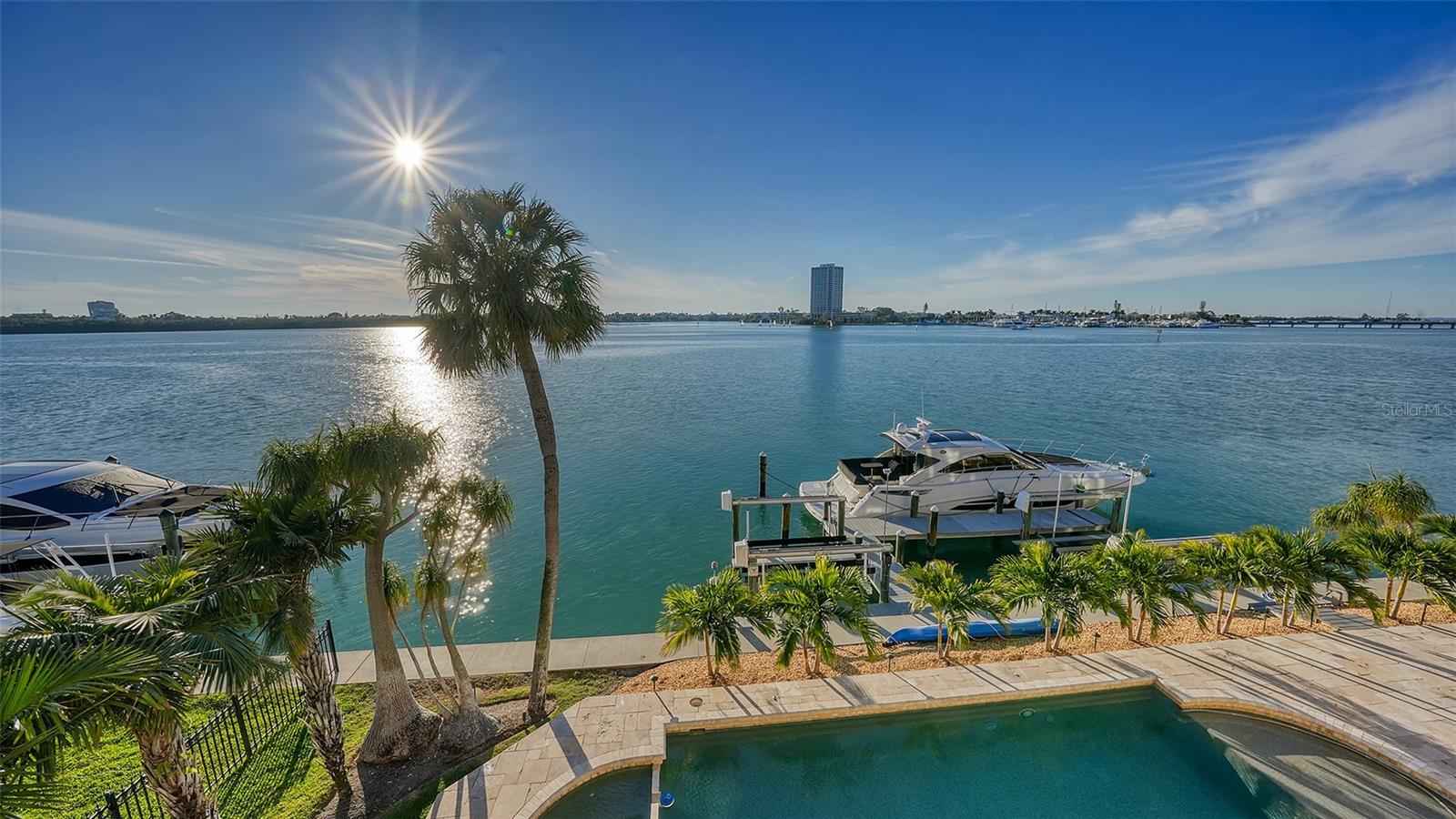 340 W ROYAL FLAMINGO DR