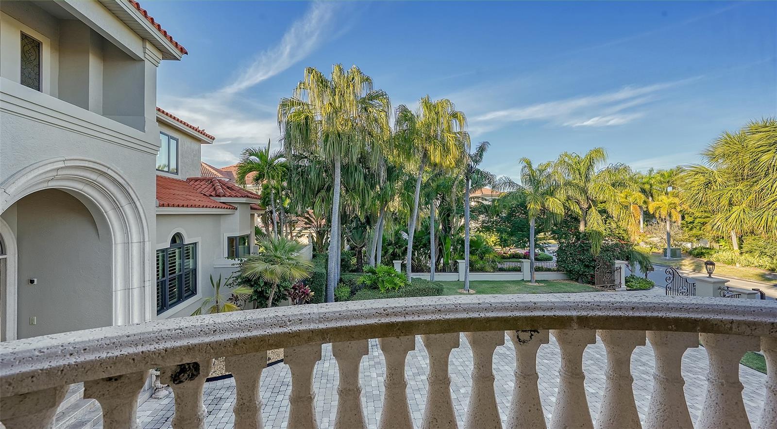 340 W ROYAL FLAMINGO DR
