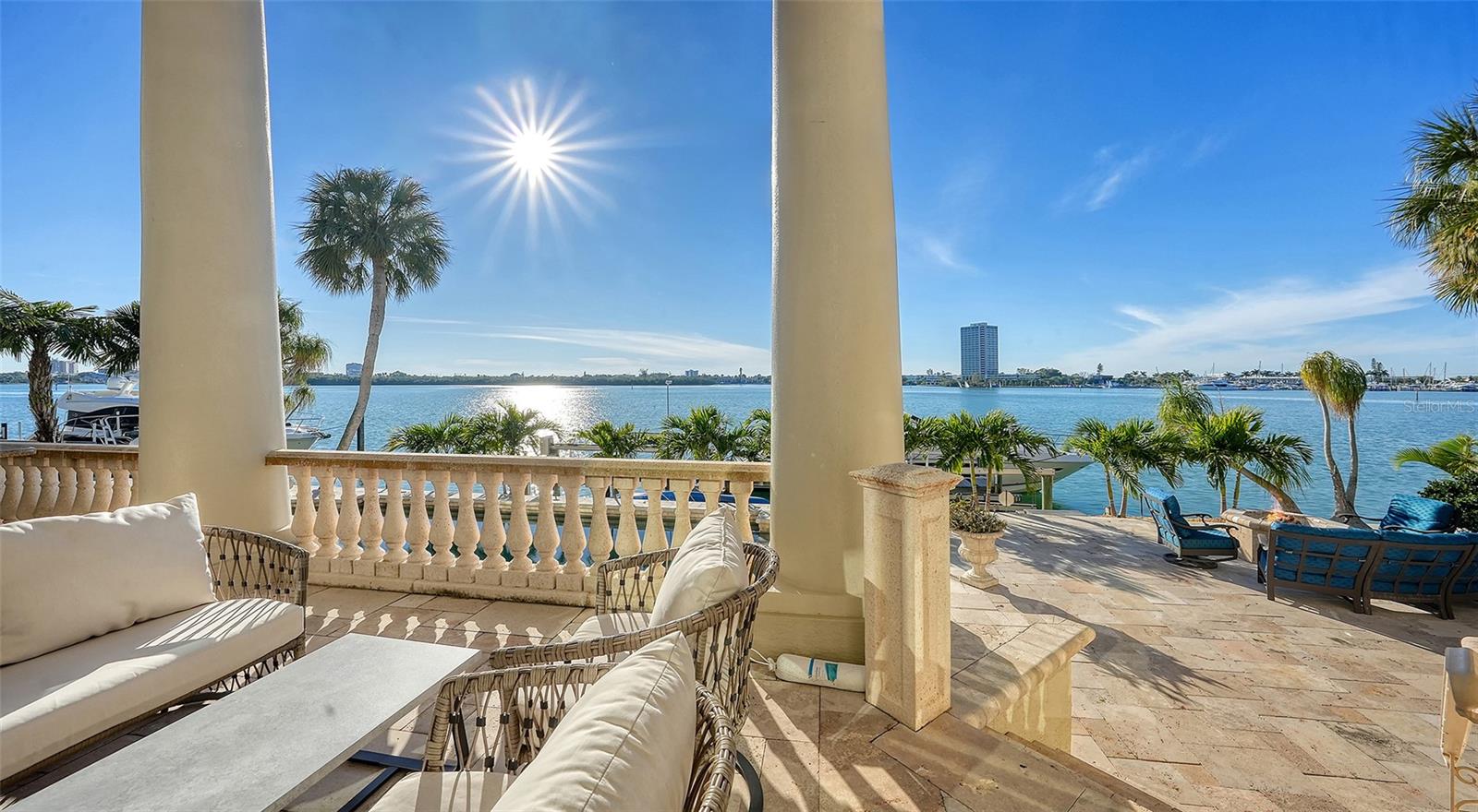 340 W ROYAL FLAMINGO DR