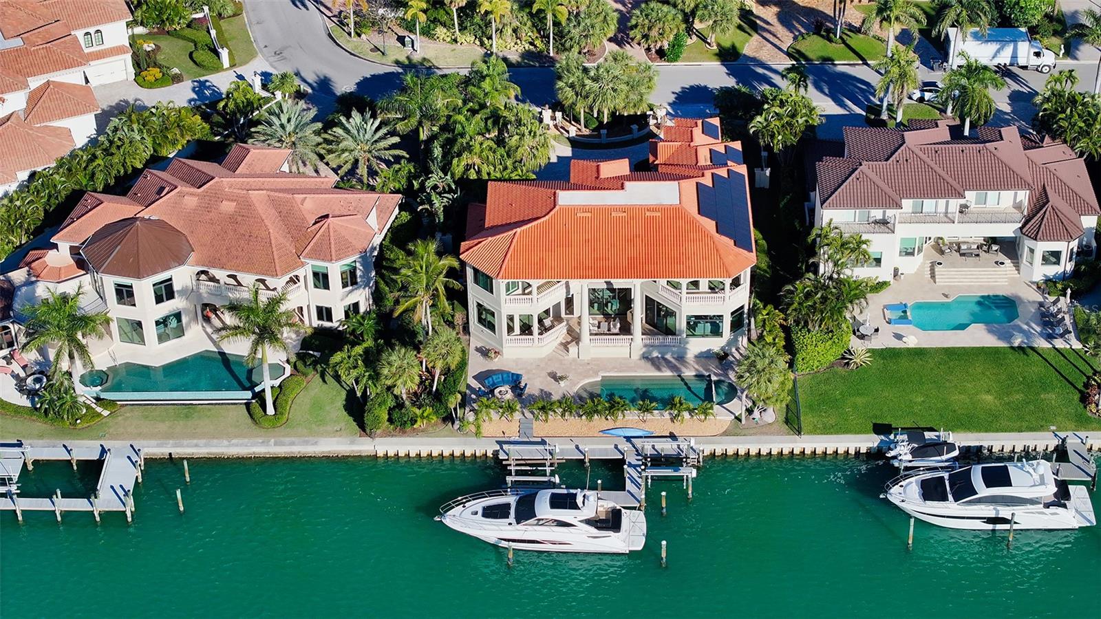 340 W ROYAL FLAMINGO DR