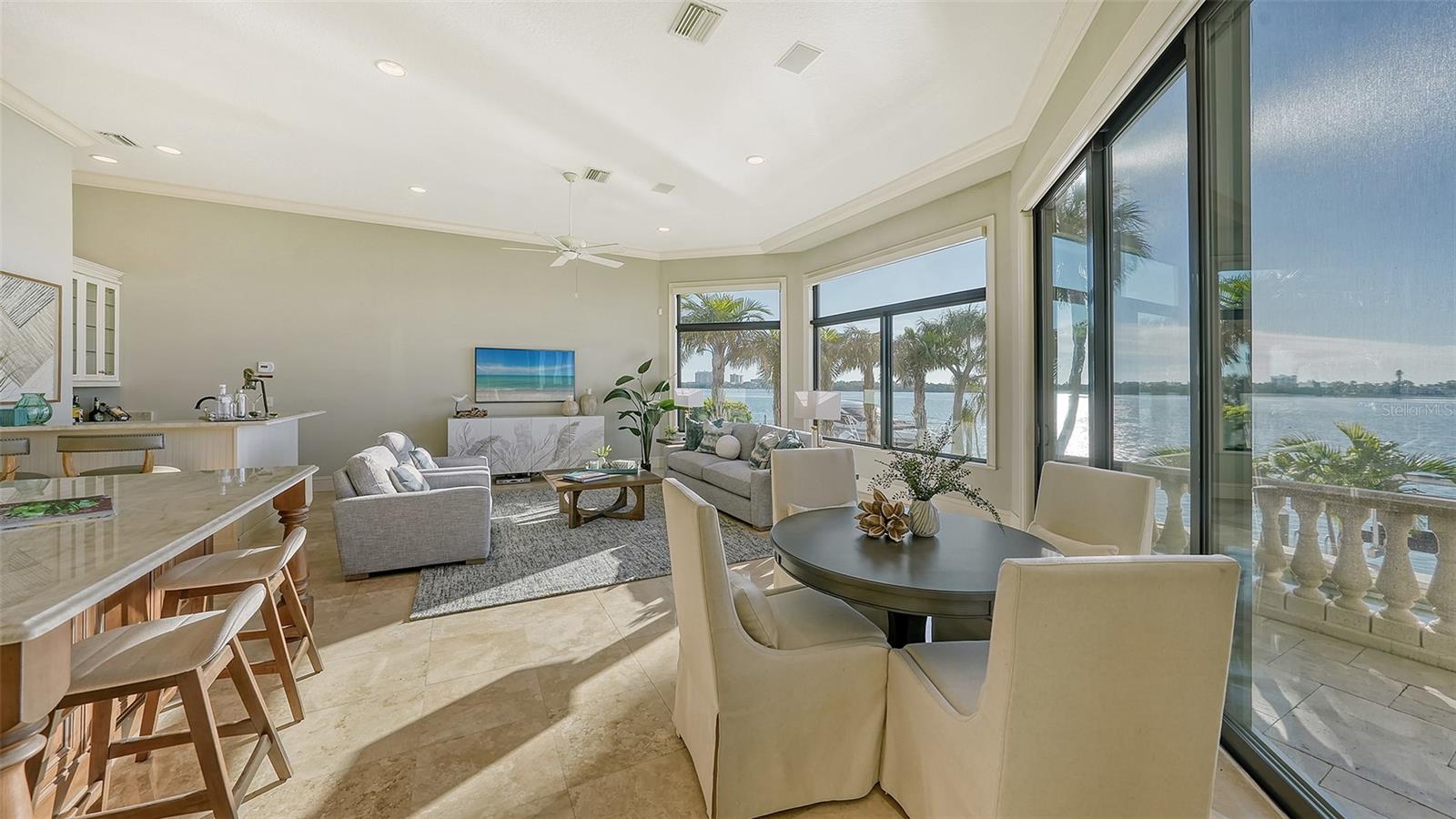 340 W ROYAL FLAMINGO DR