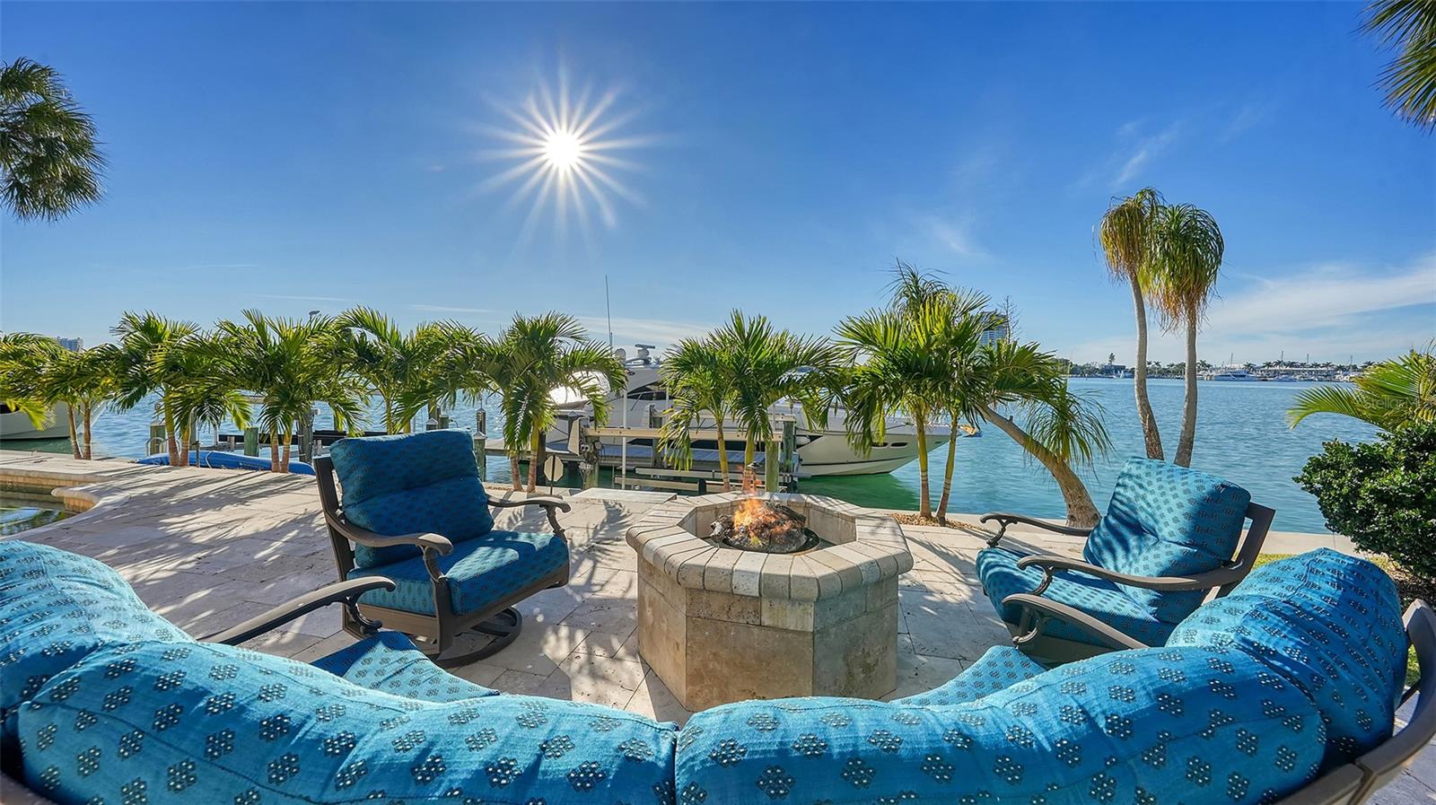 340 W ROYAL FLAMINGO DR