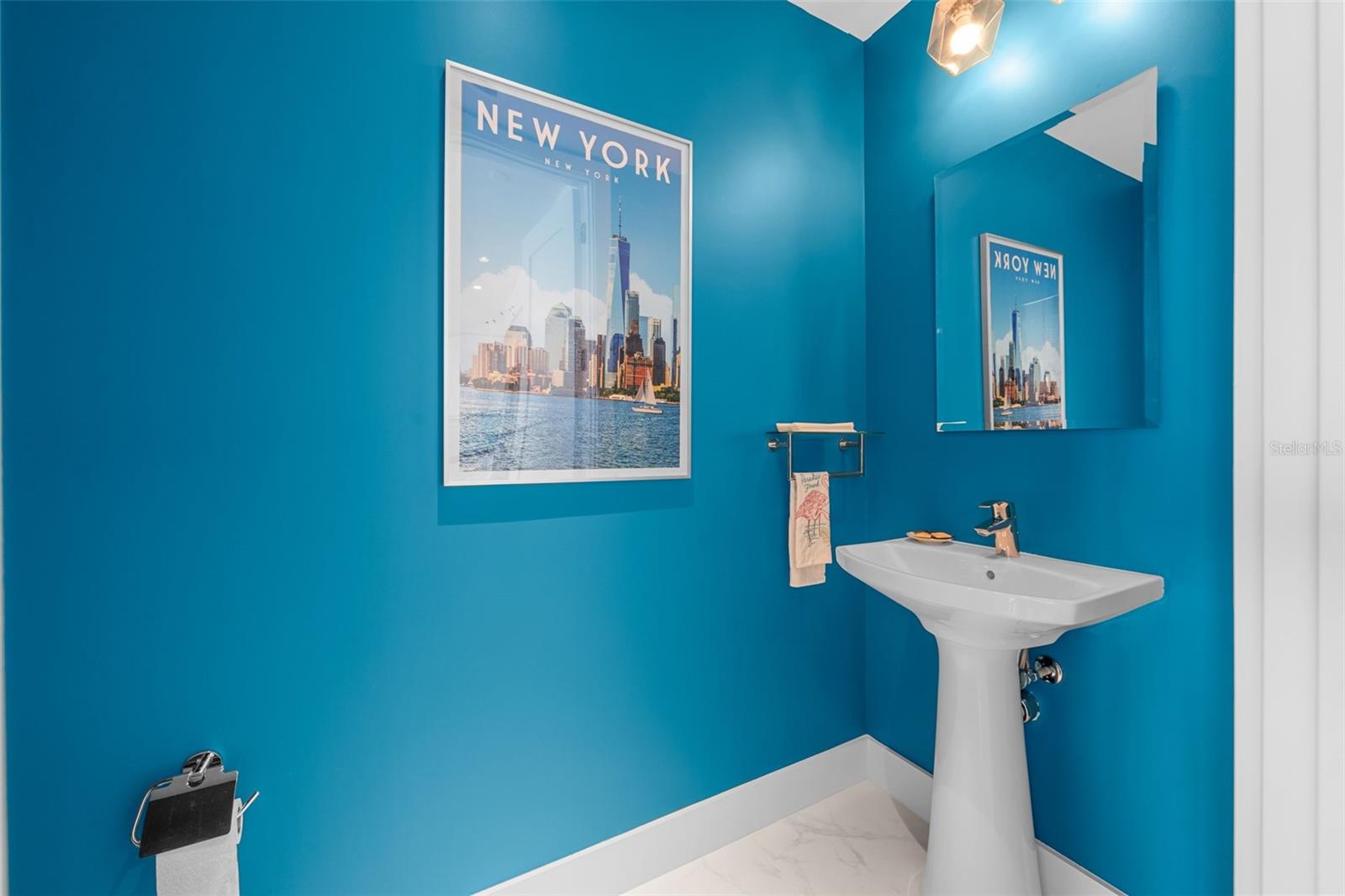 111 S PINEAPPLE AVE #903