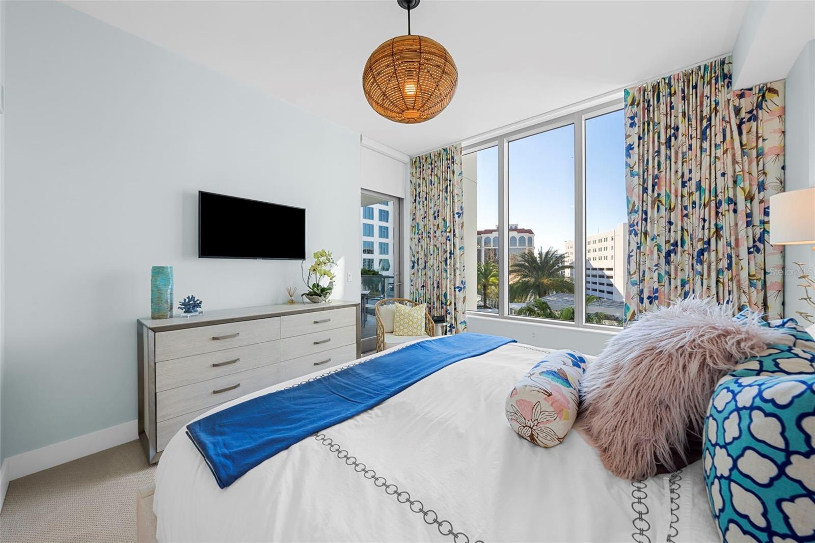 111 S PINEAPPLE AVE #613