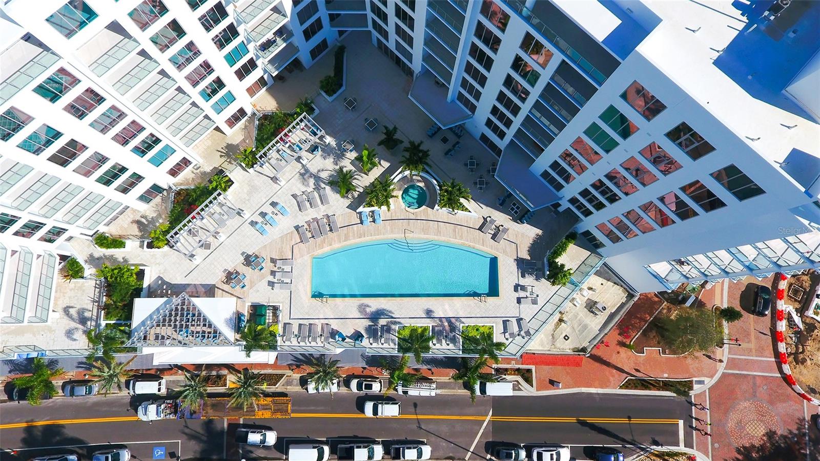 111 S PINEAPPLE AVE #613