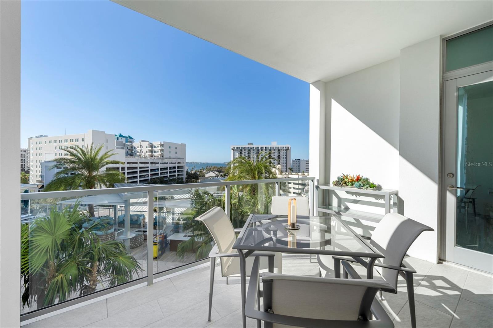 111 S PINEAPPLE AVE #613