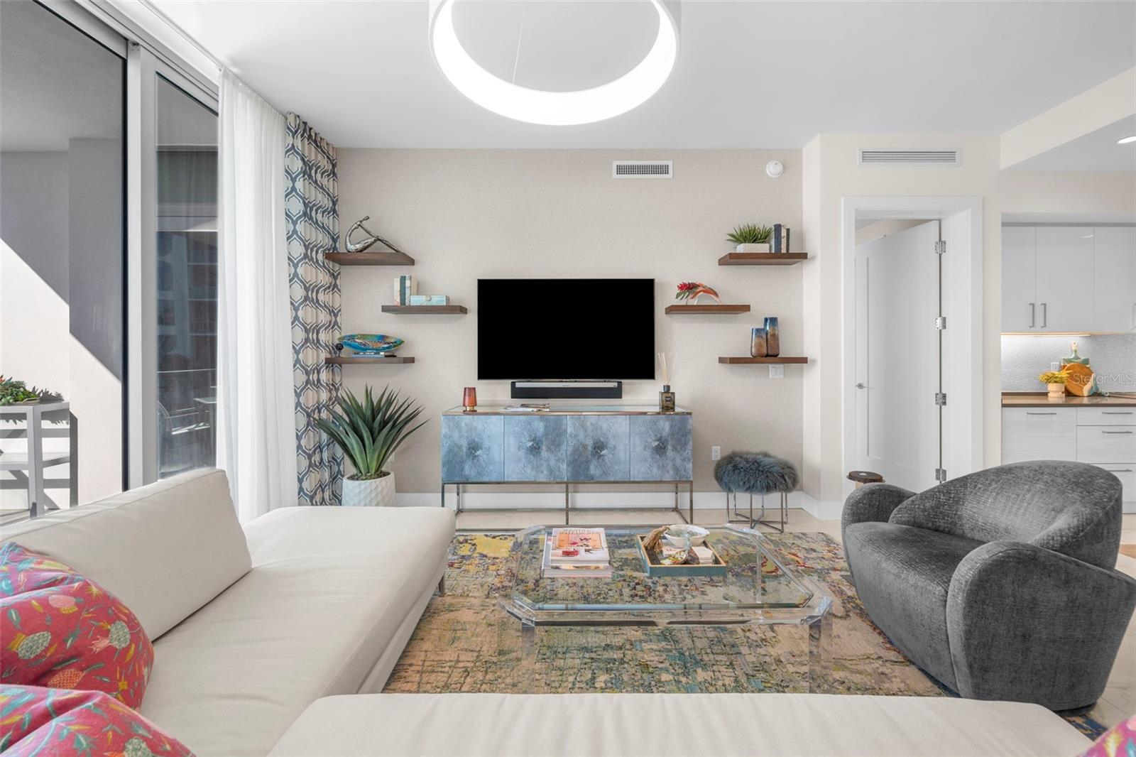 111 S PINEAPPLE AVE #613