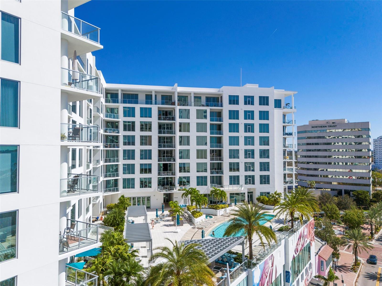 111 S PINEAPPLE AVE #613