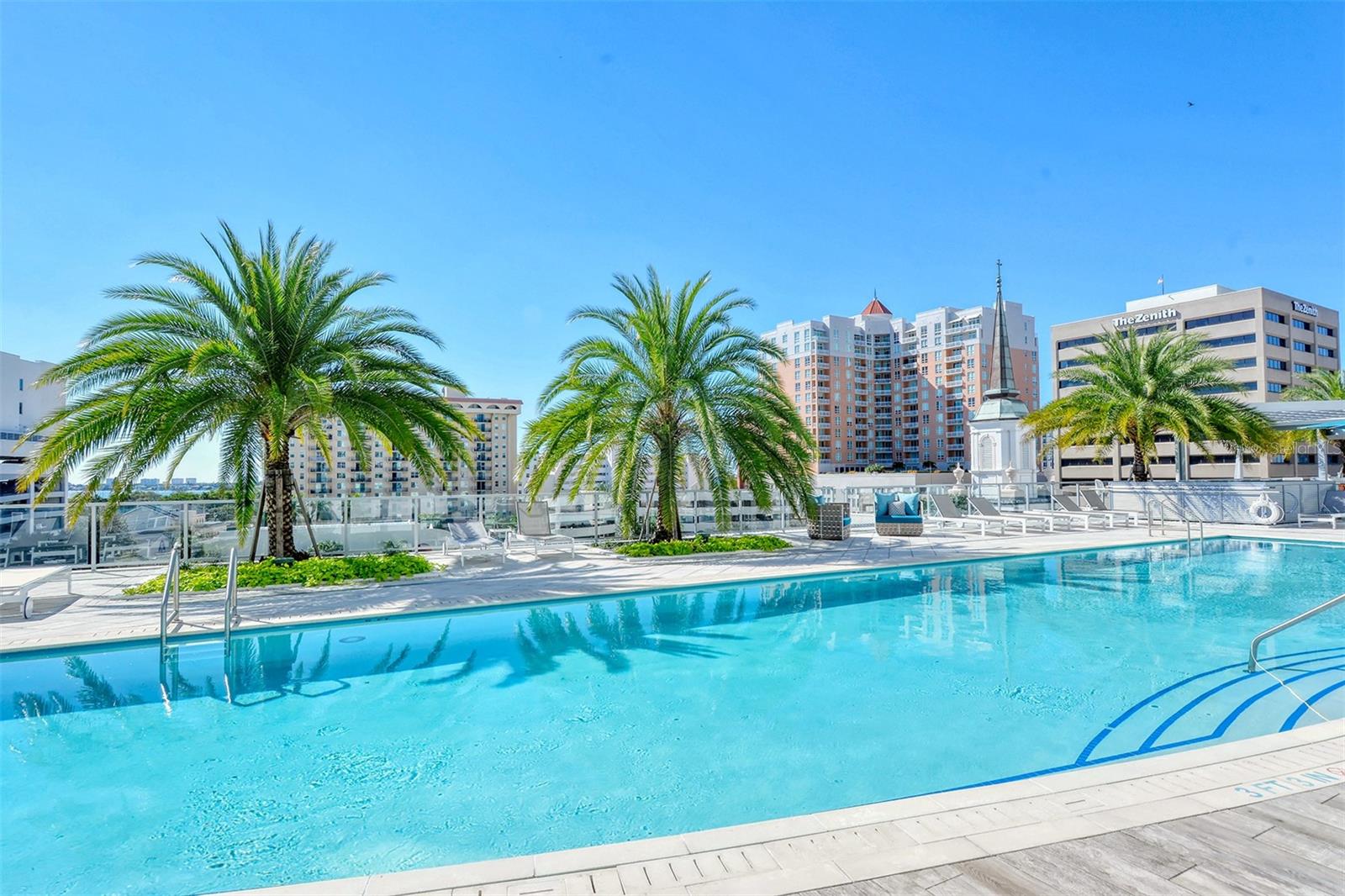 111 S PINEAPPLE AVE #613