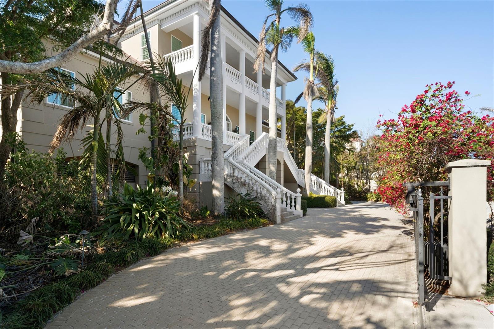 801 LONGBOAT CLUB RD