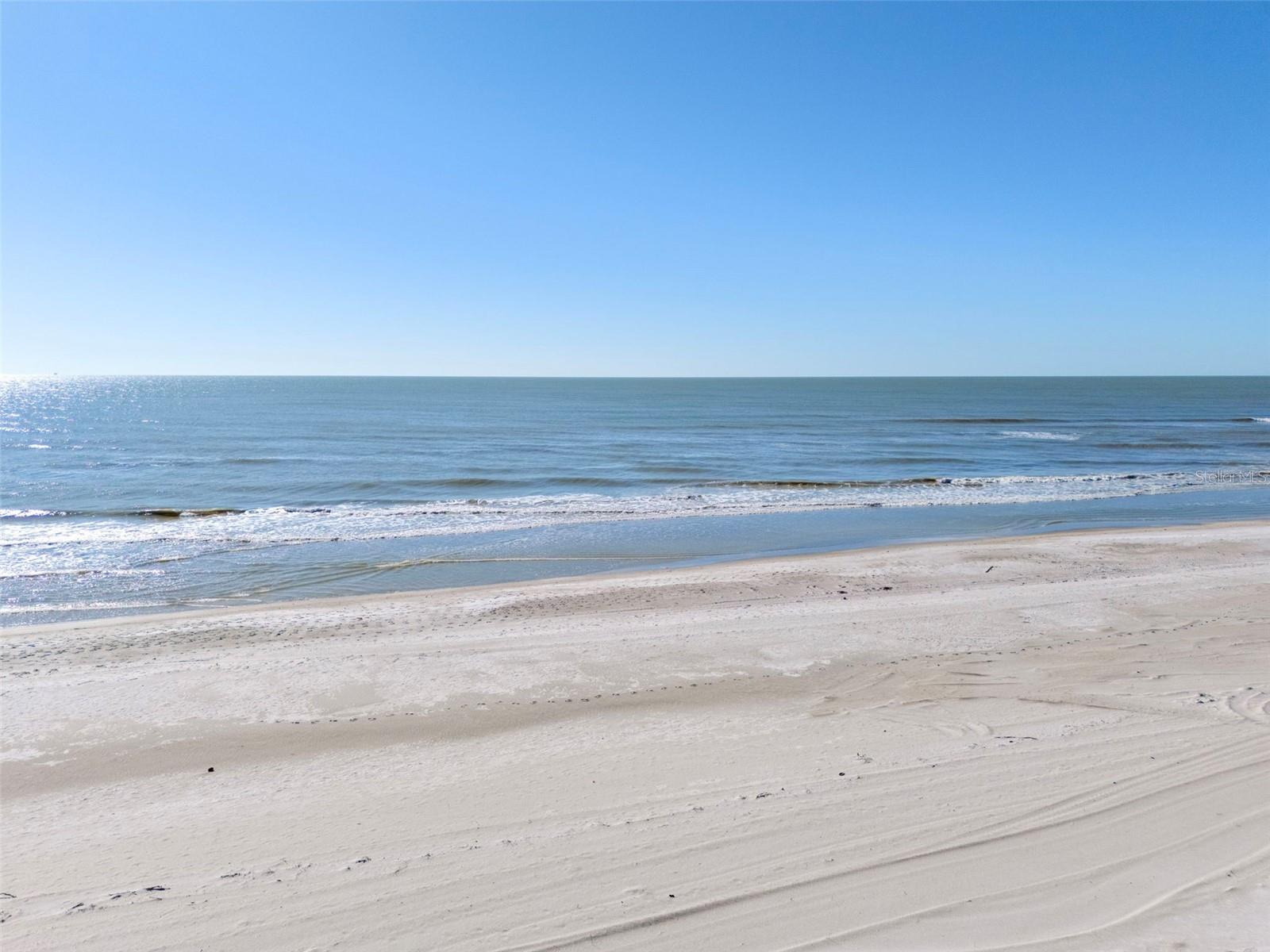 801 LONGBOAT CLUB RD