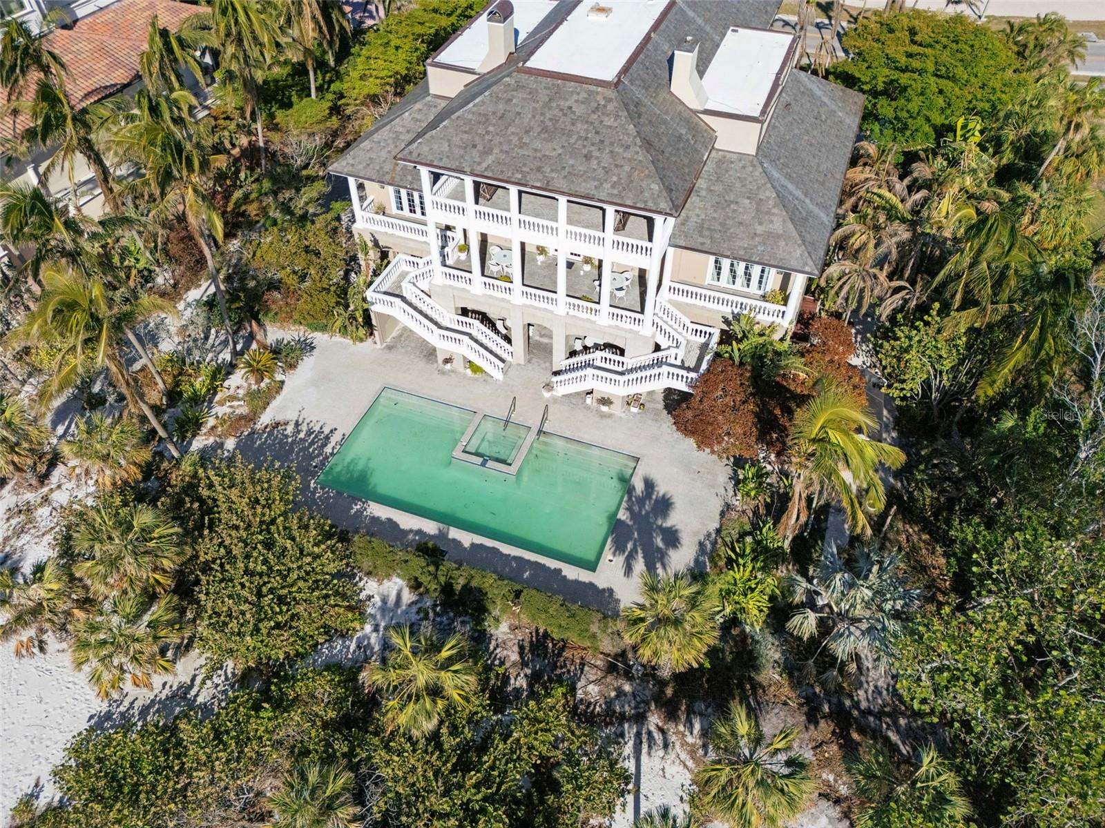 801 LONGBOAT CLUB RD