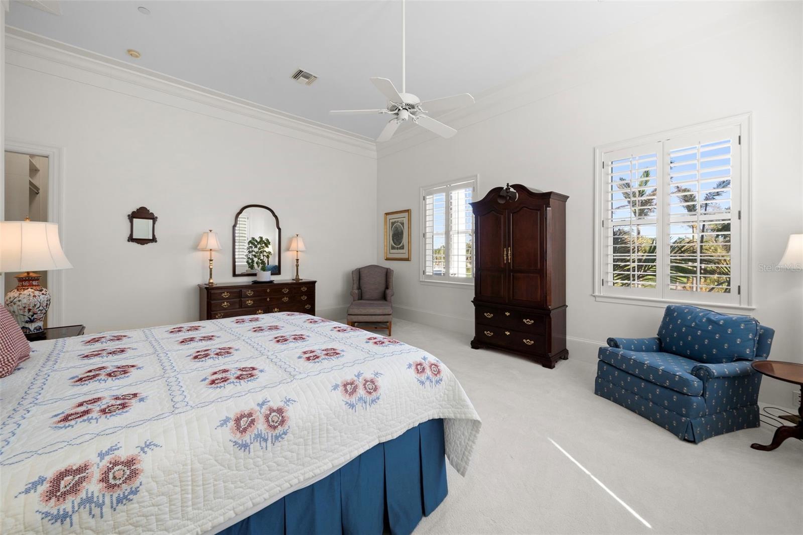 801 LONGBOAT CLUB RD