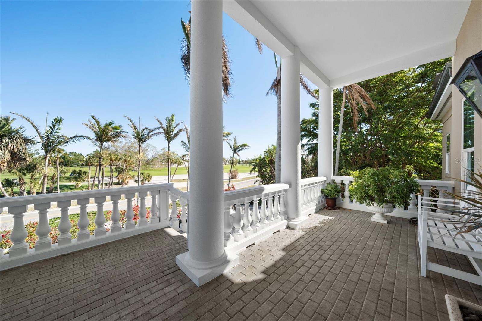 801 LONGBOAT CLUB RD