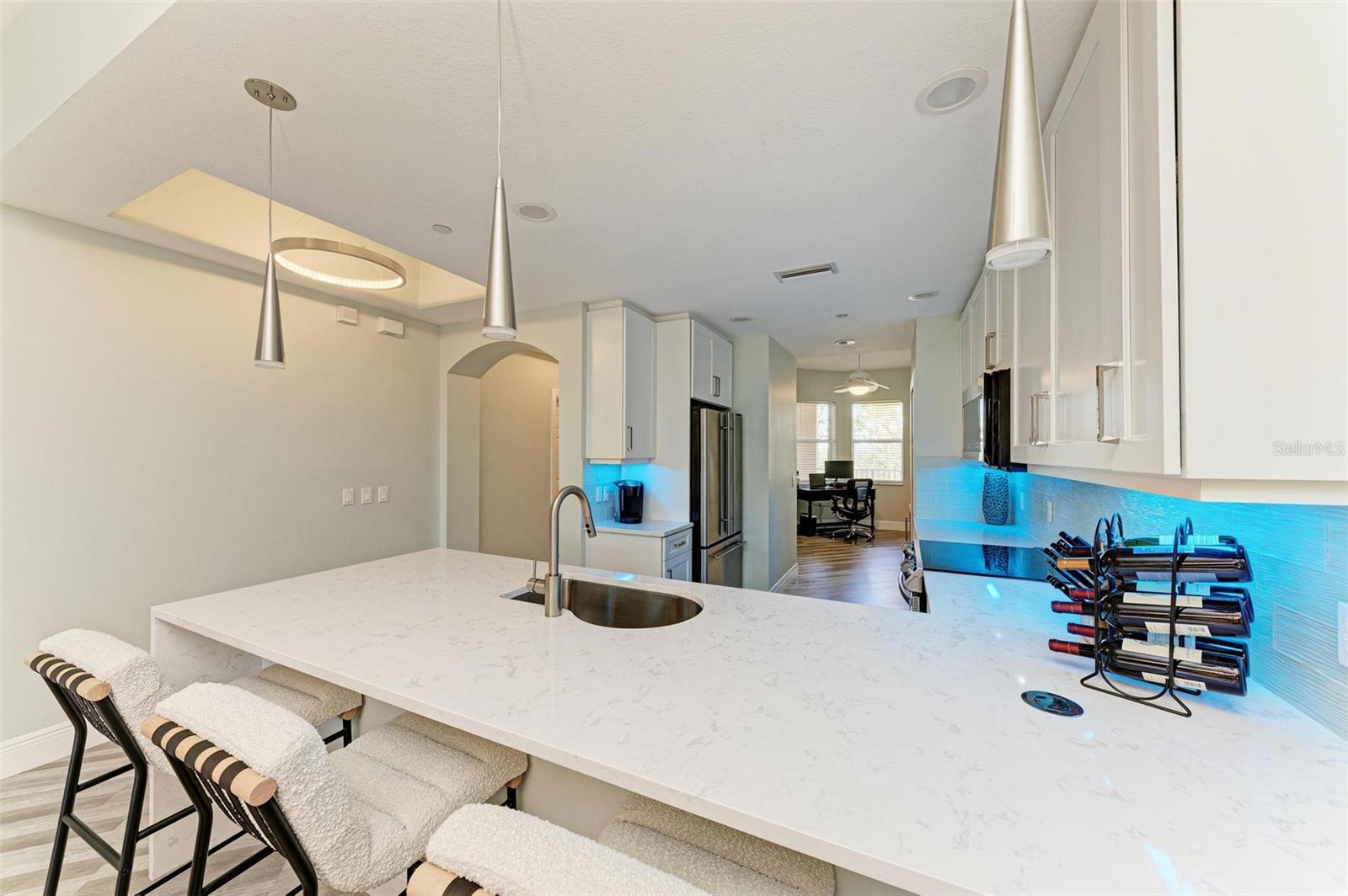 5591 CANNES CIR #403