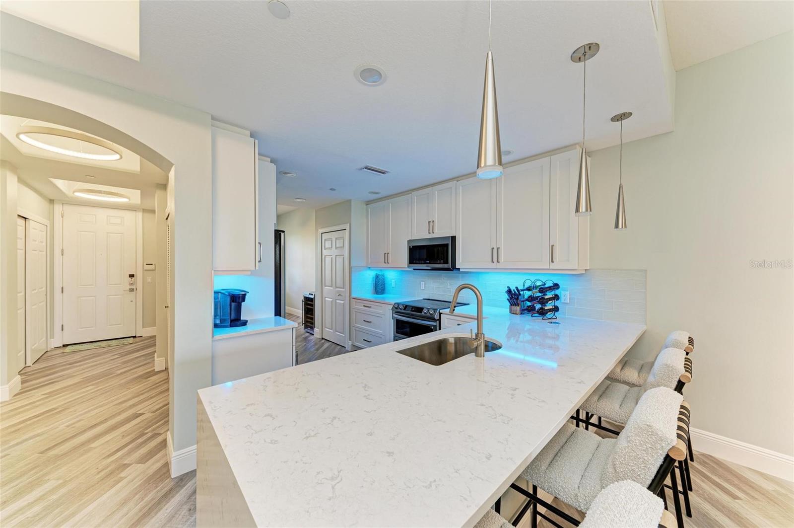 5591 CANNES CIR #403