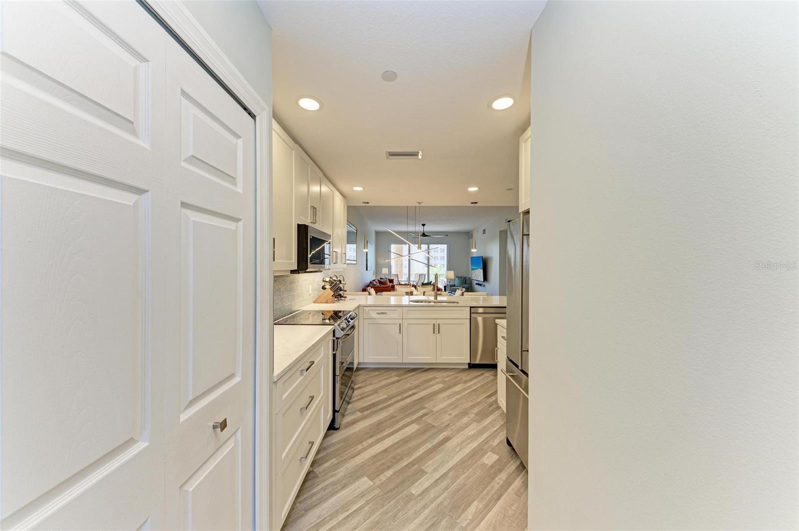 5591 CANNES CIR #403