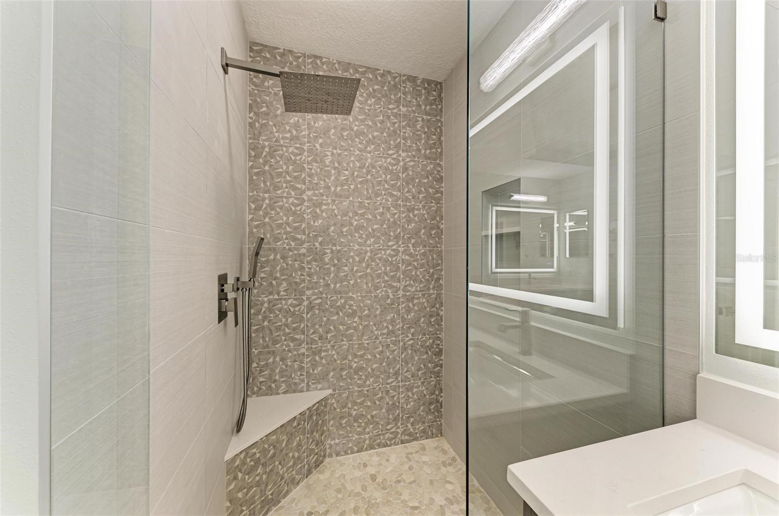 5591 CANNES CIR #403