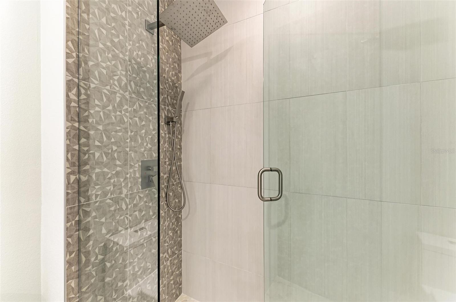 5591 CANNES CIR #403