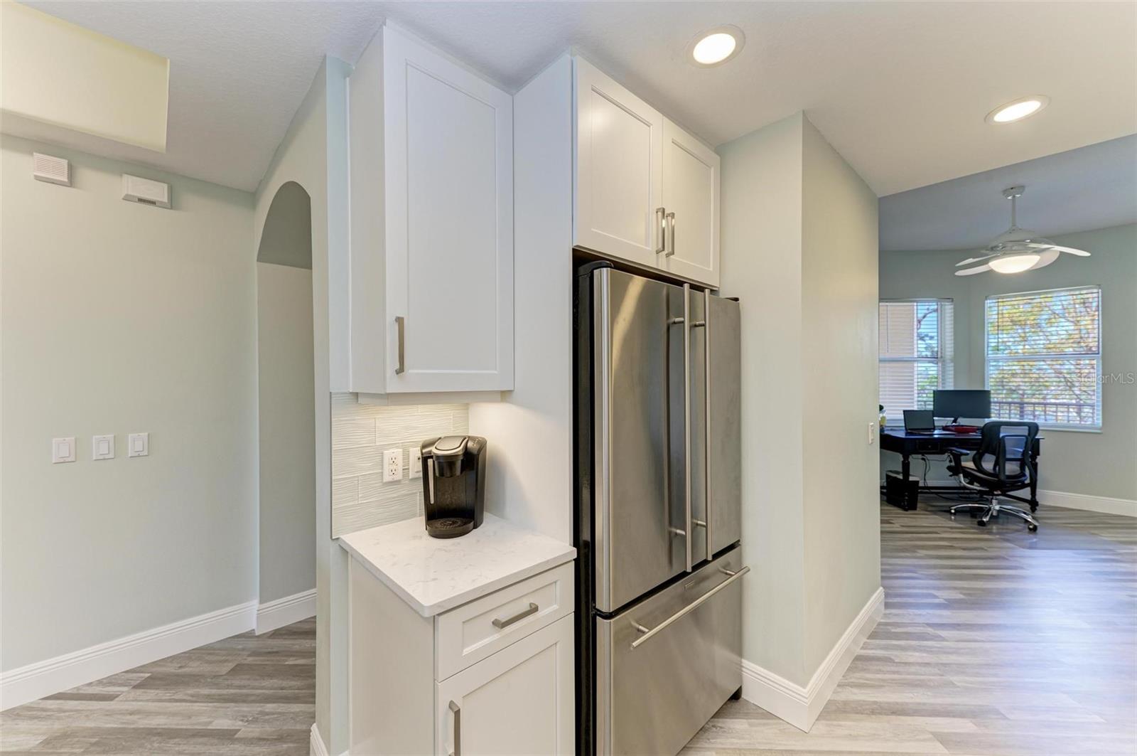 5591 CANNES CIR #403