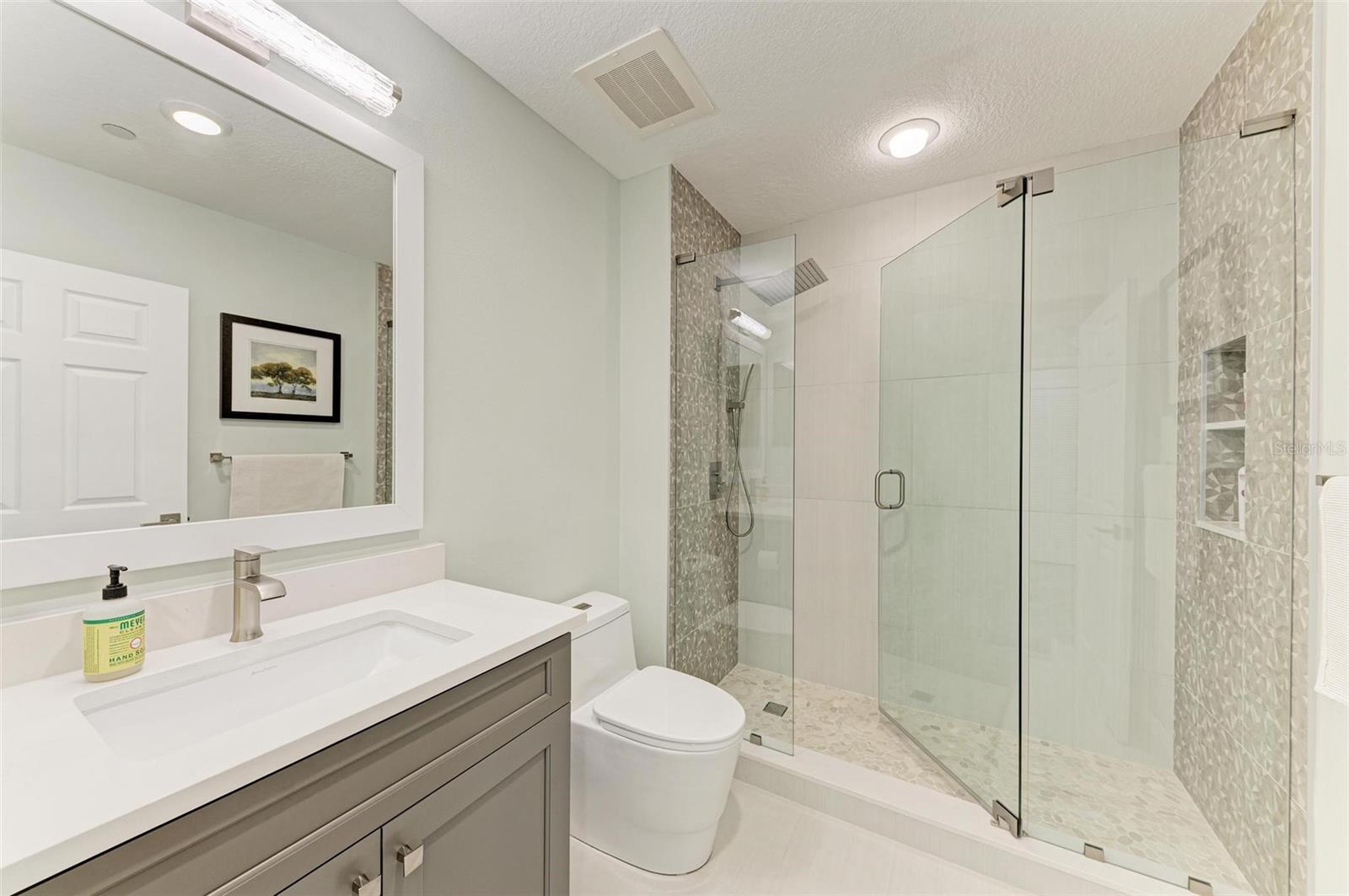 5591 CANNES CIR #403