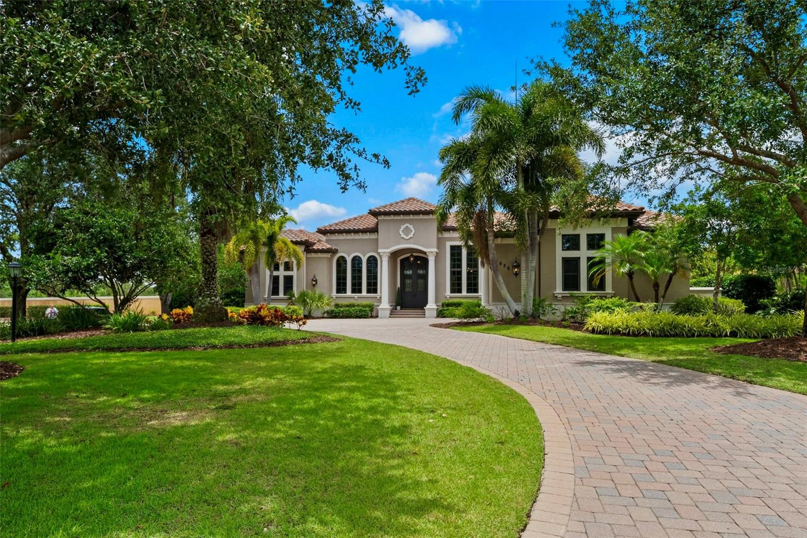 6926 LACANTERA CIR
