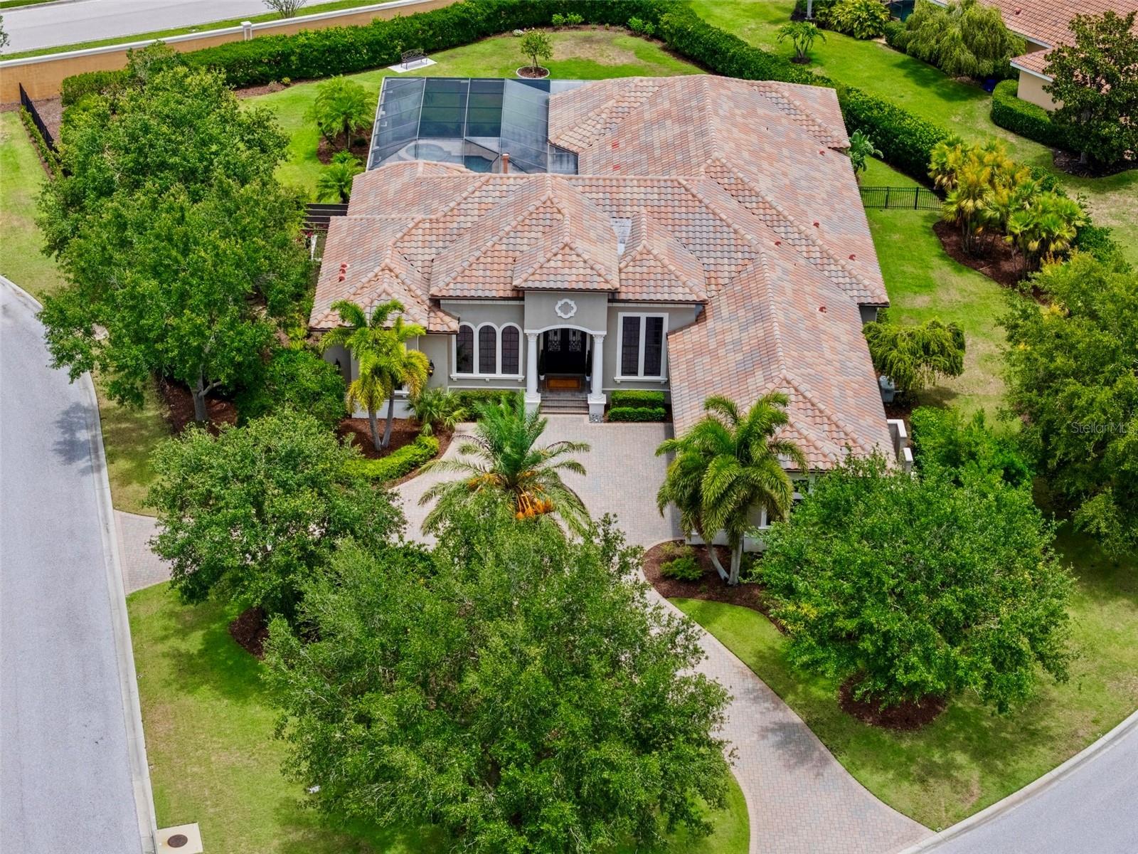 6926 LACANTERA CIR