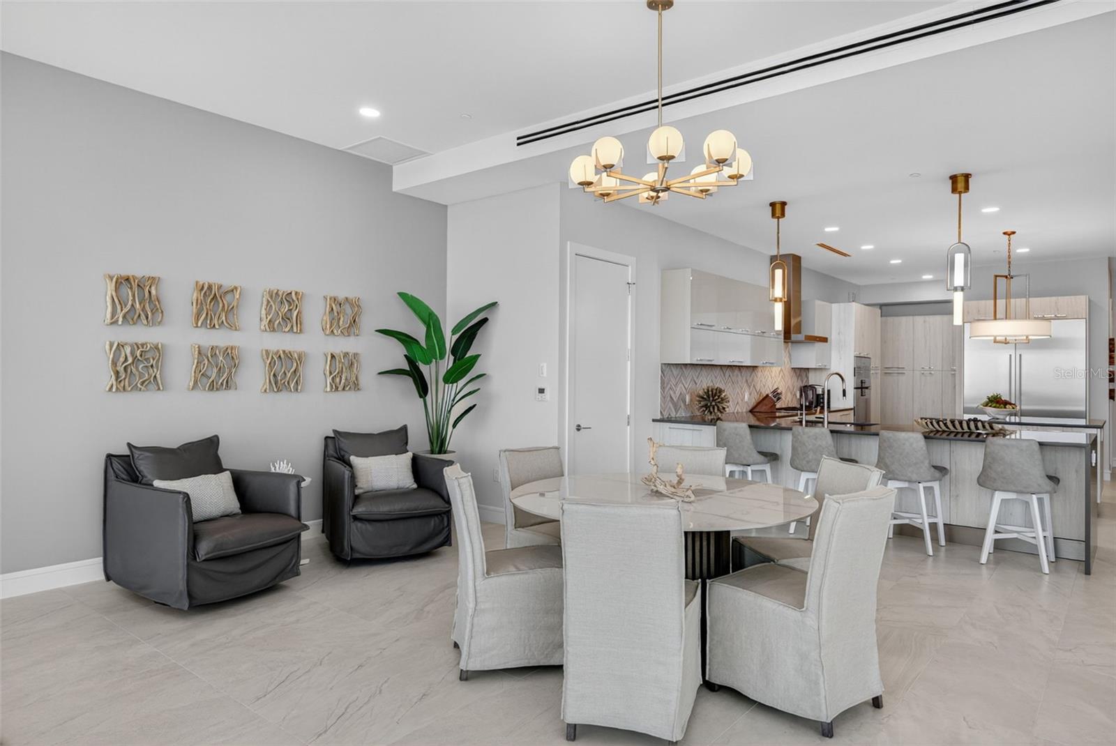 605 S GULFSTREAM AVE #5S