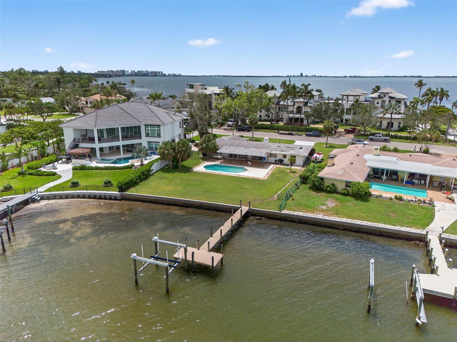 377 S SHORE DR