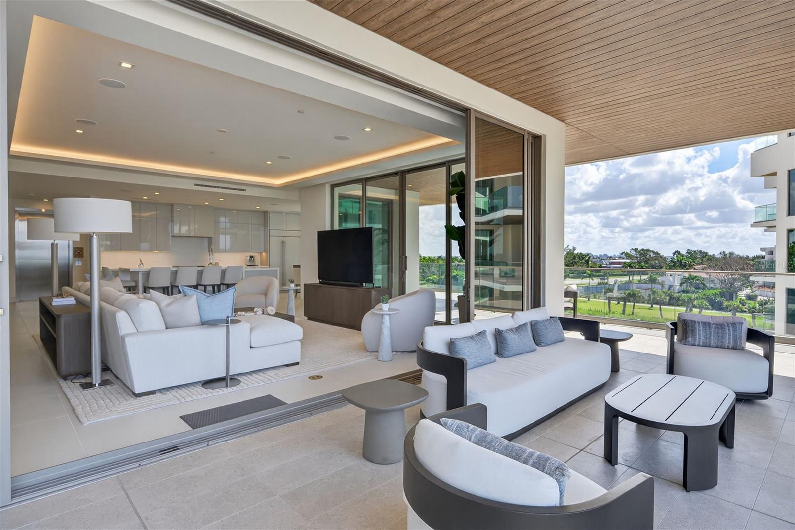 1591 GULF OF MEXICO DR #410