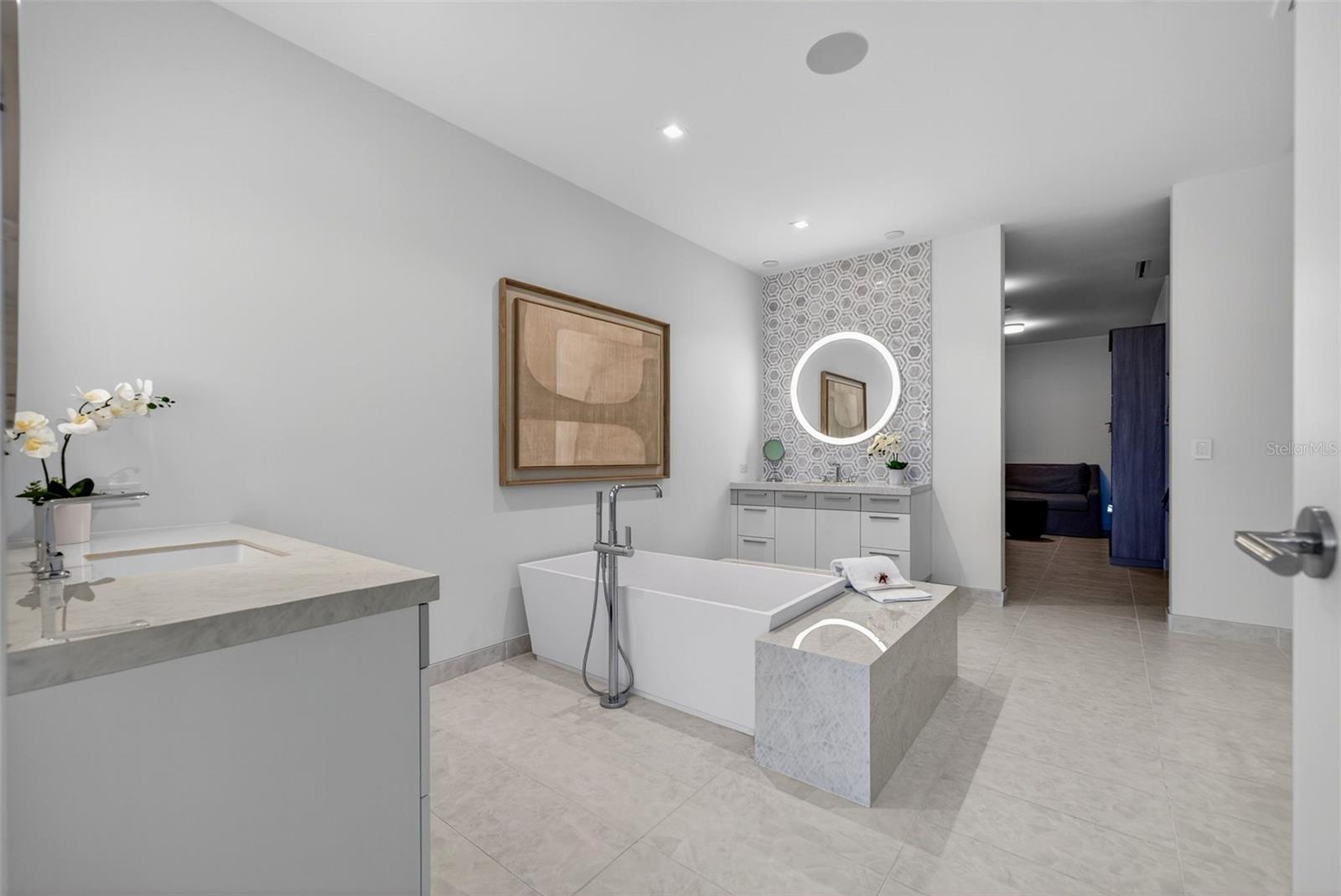 1591 GULF OF MEXICO DR #410