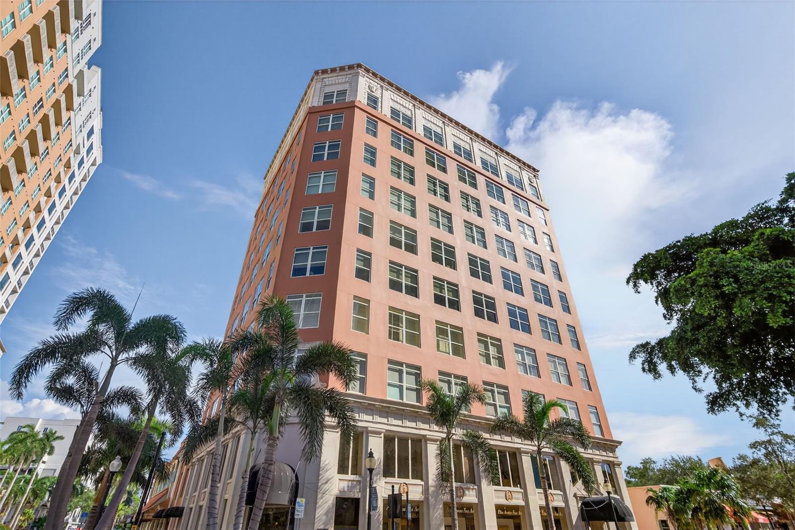 1330 MAIN ST #3