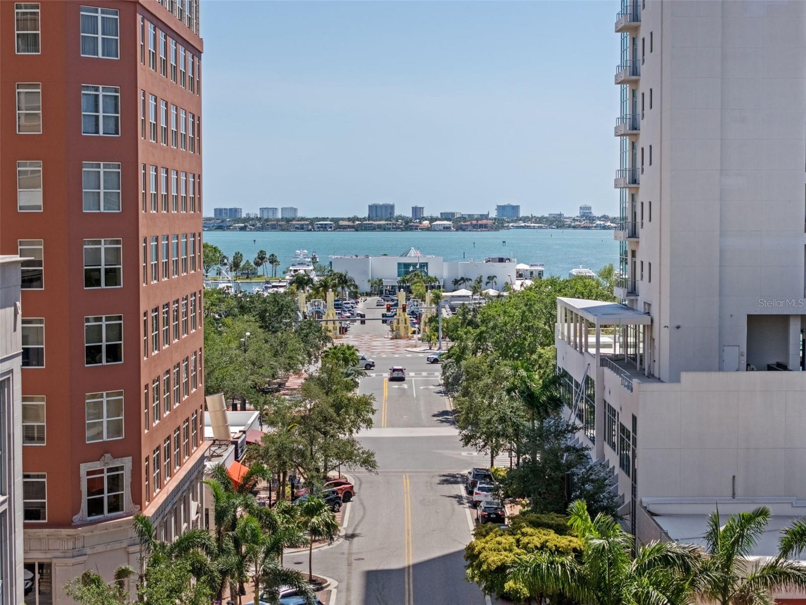 1330 MAIN ST #3