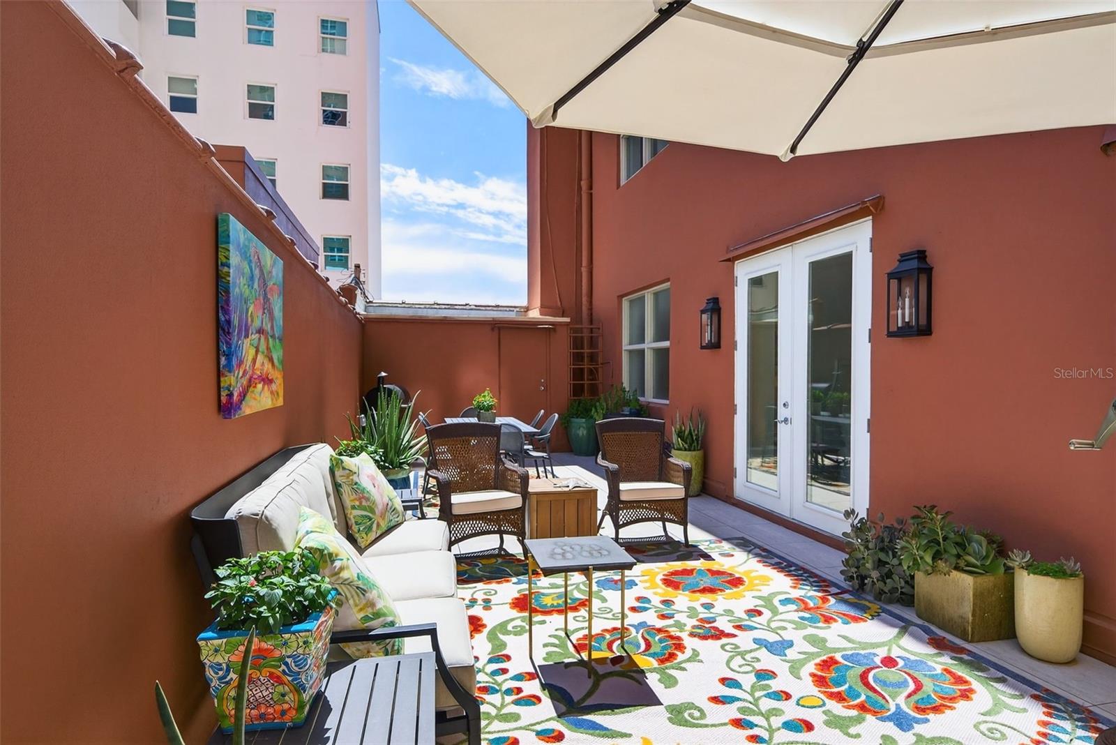 1330 MAIN ST #3