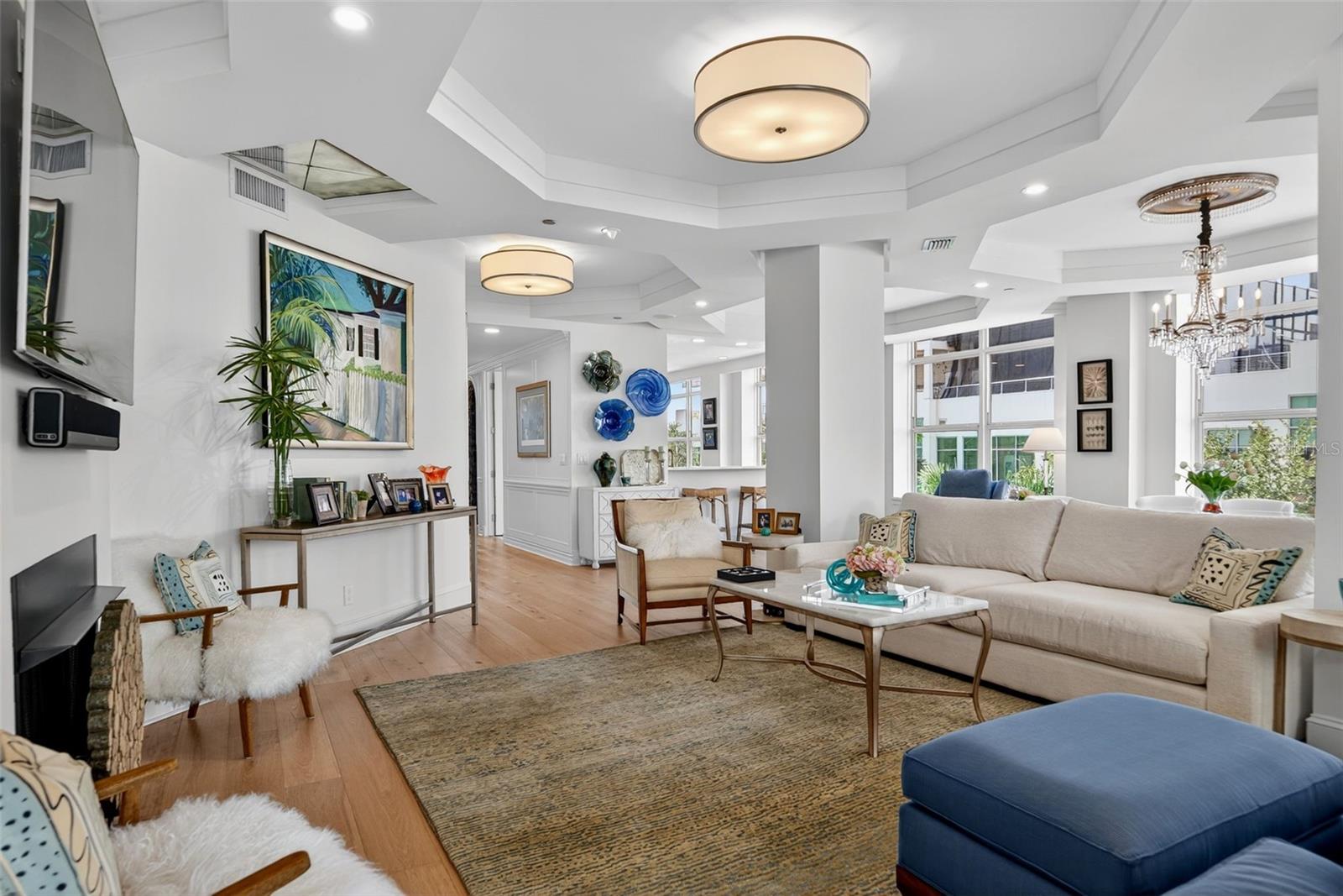 1330 MAIN ST #3