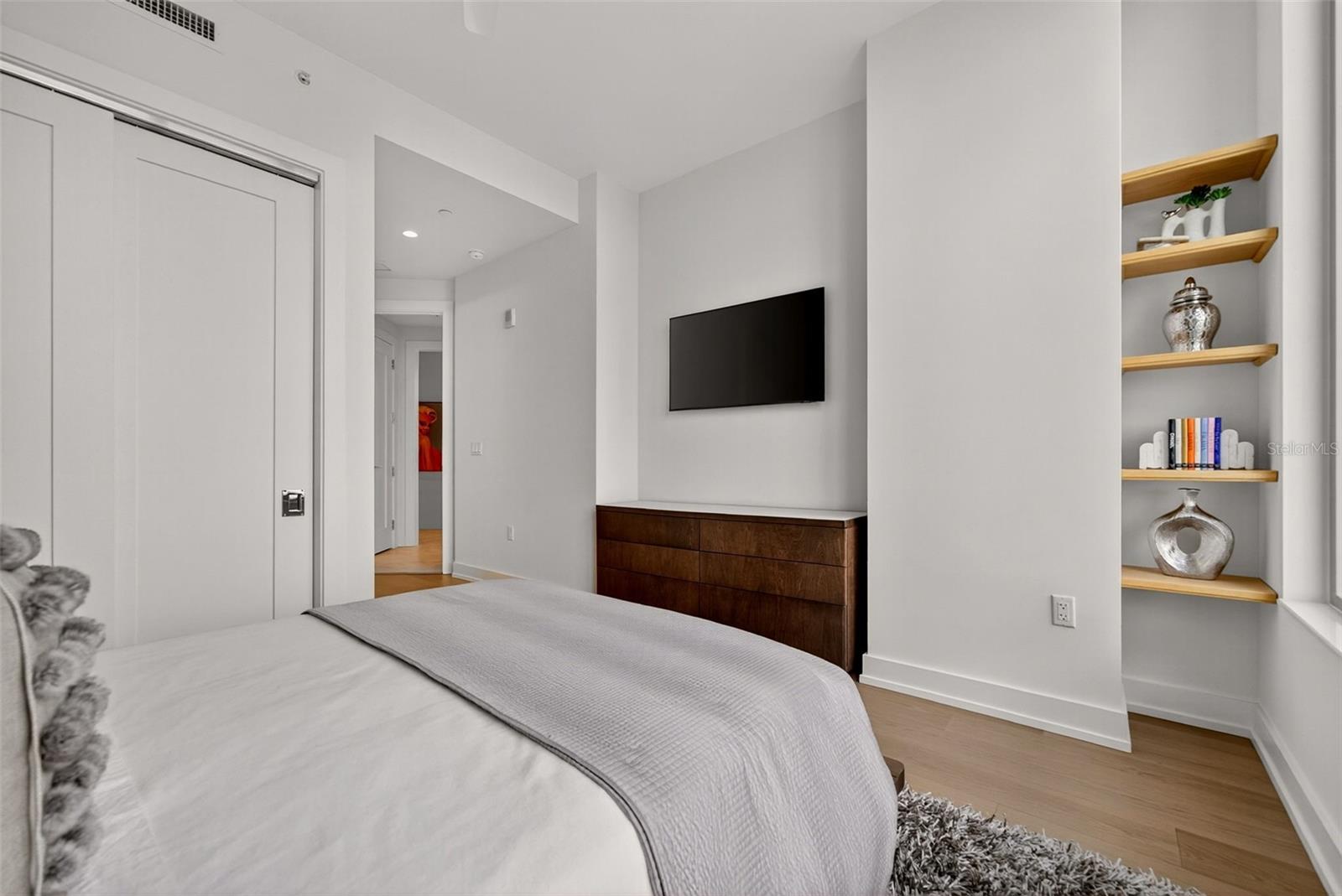 111 S PINEAPPLE AVE #615