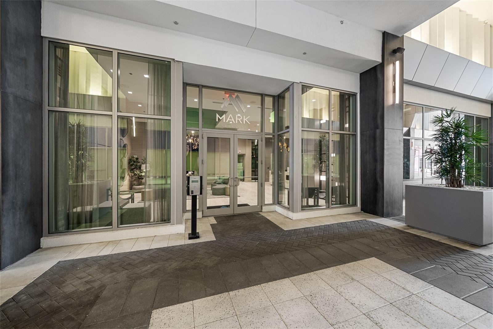 111 S PINEAPPLE AVE #615