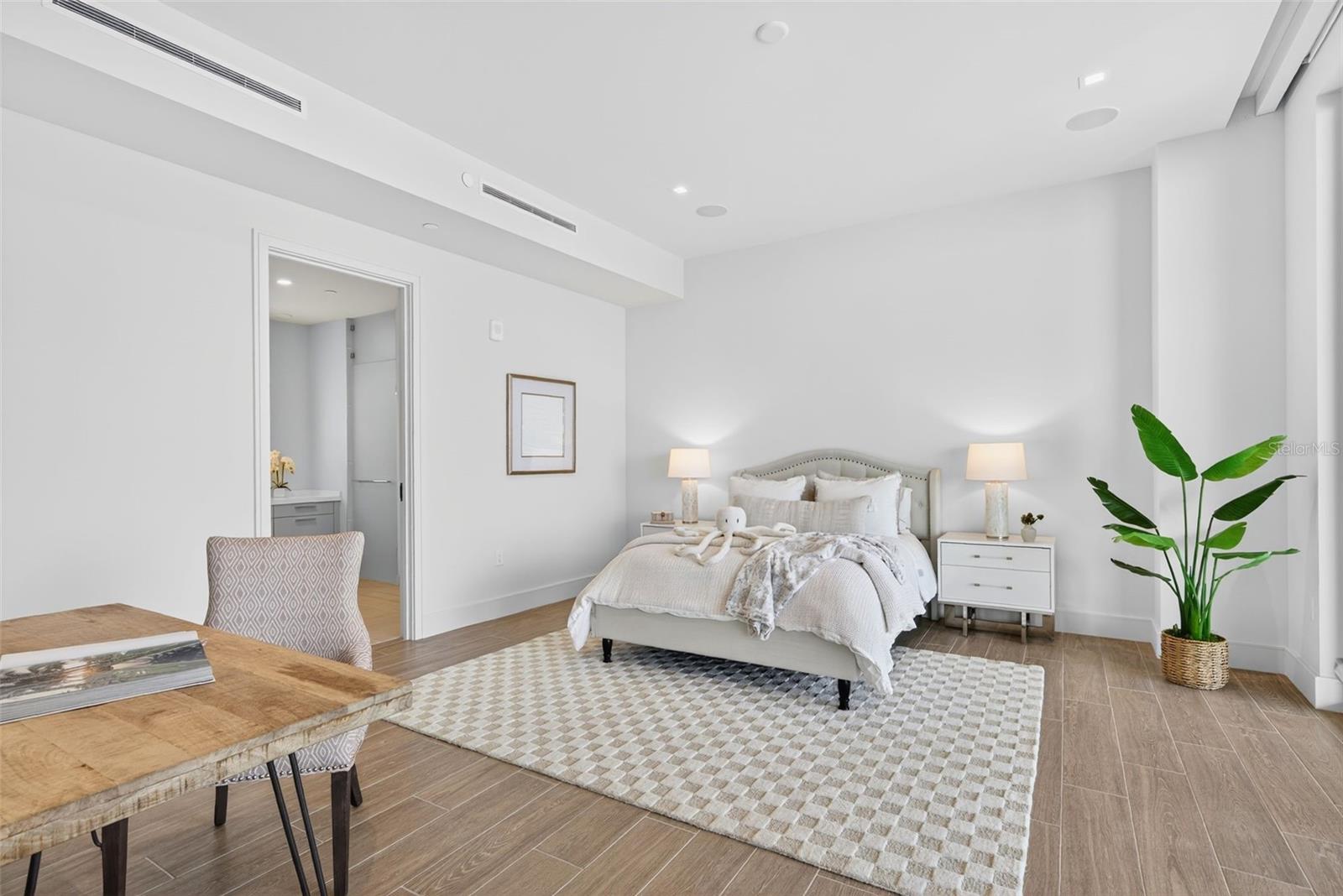 1591 GULF OF MEXICO DR #314