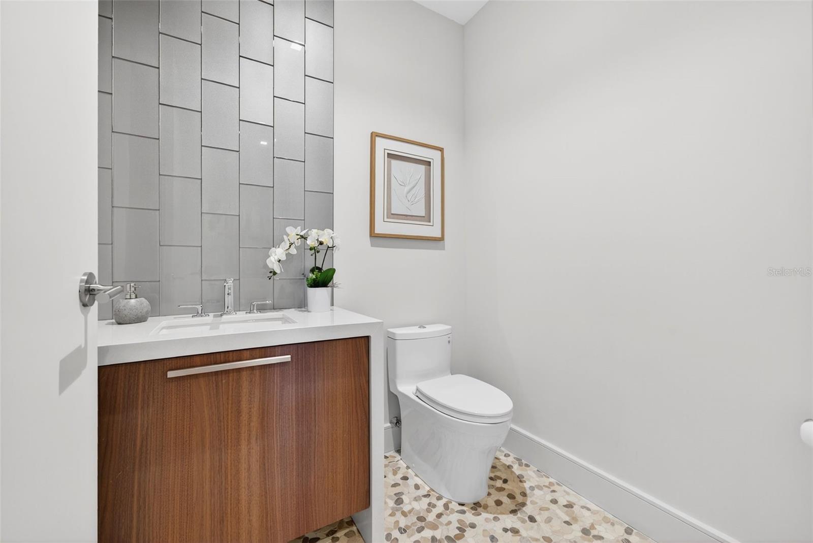 1591 GULF OF MEXICO DR #314