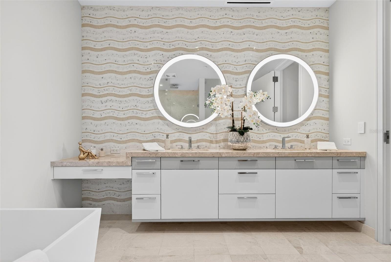 1591 GULF OF MEXICO DR #314