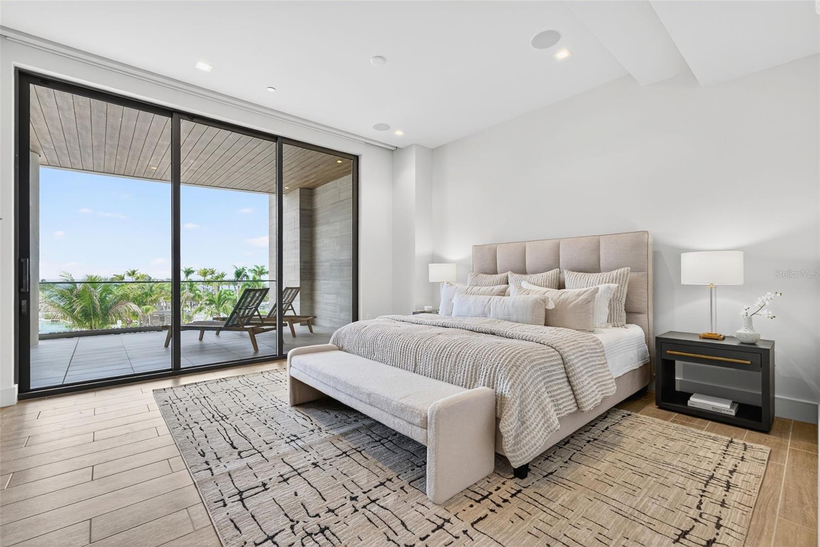 1591 GULF OF MEXICO DR #314