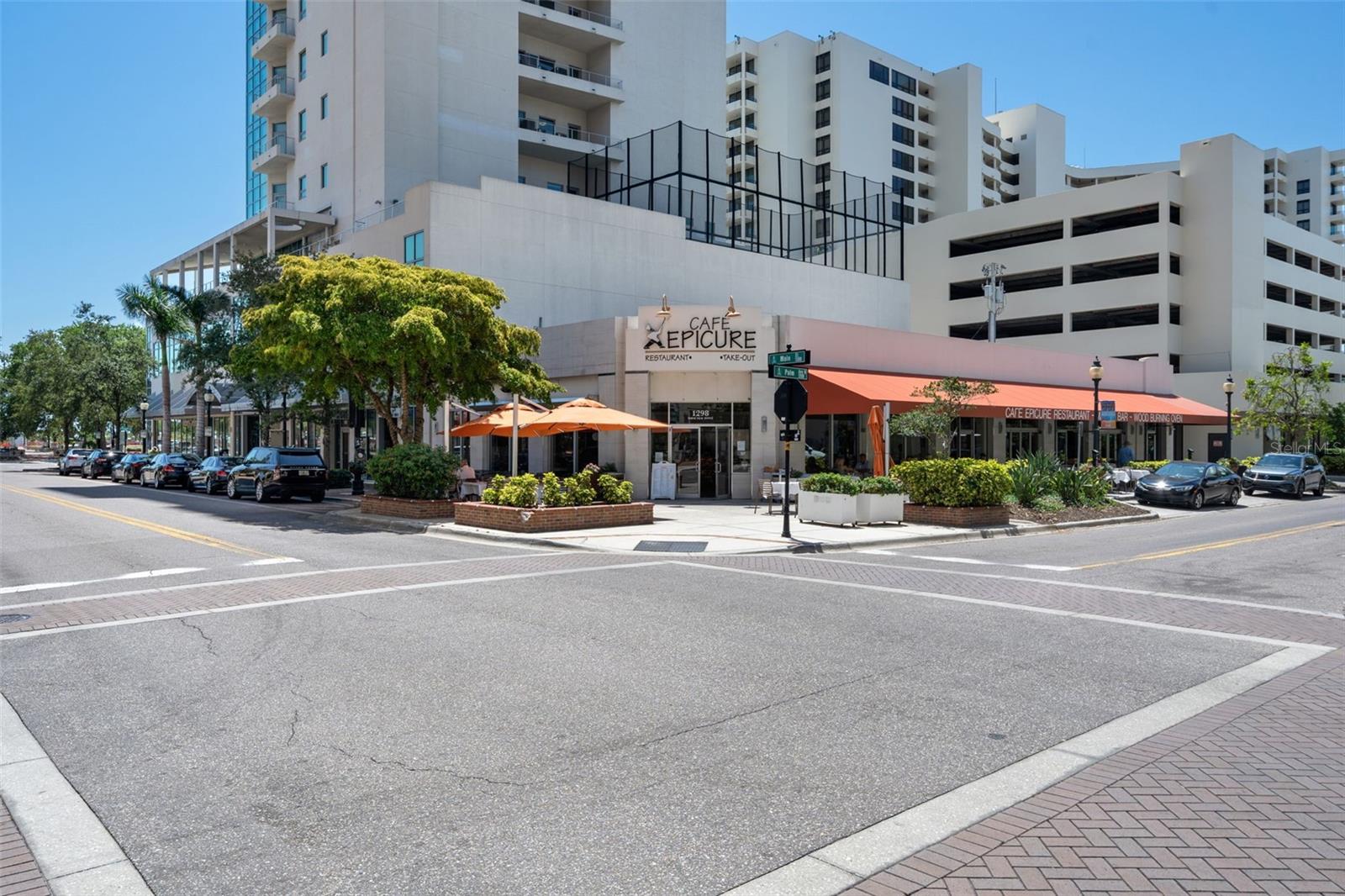 1350 MAIN ST #404