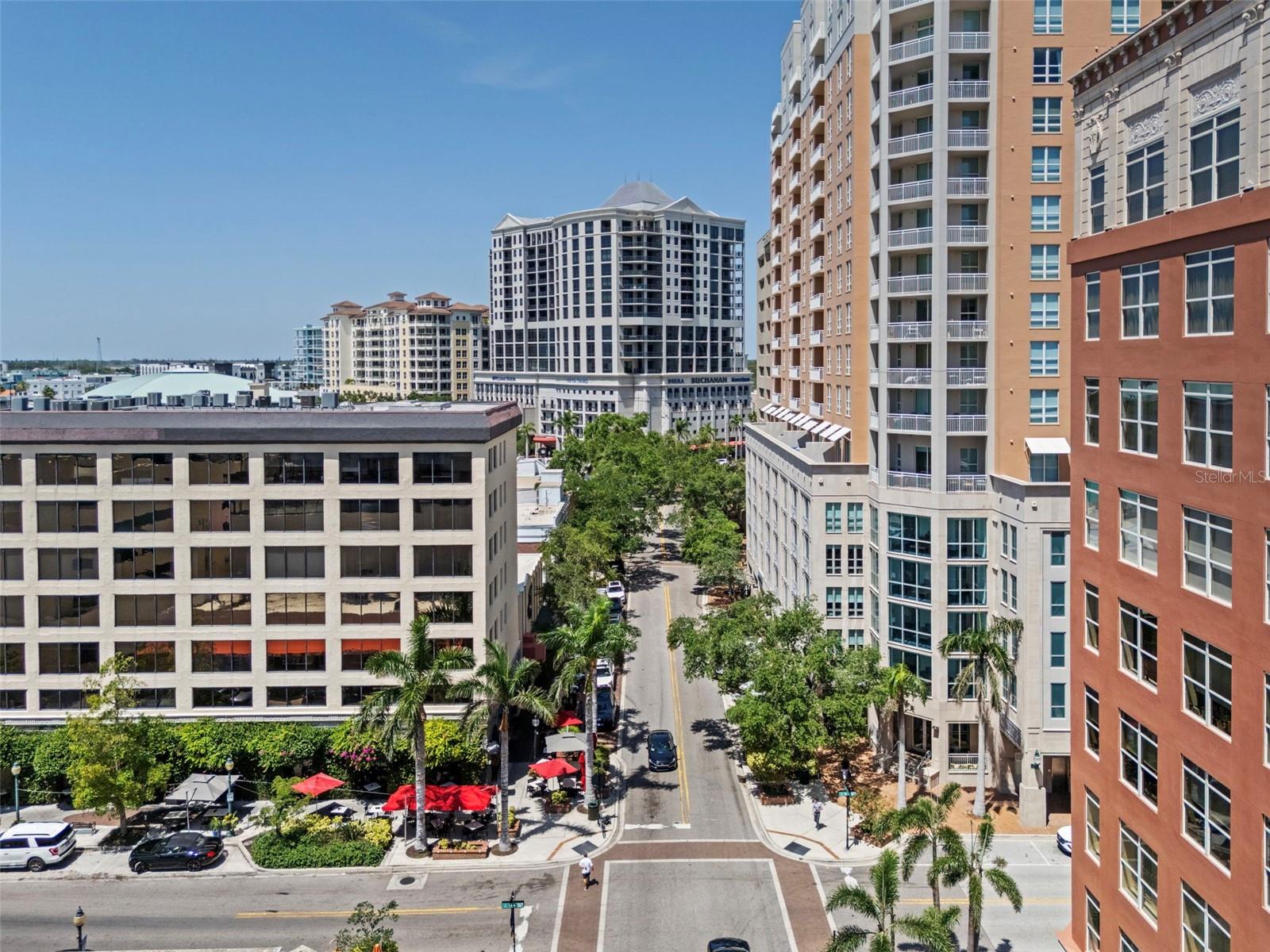 1350 MAIN ST #404
