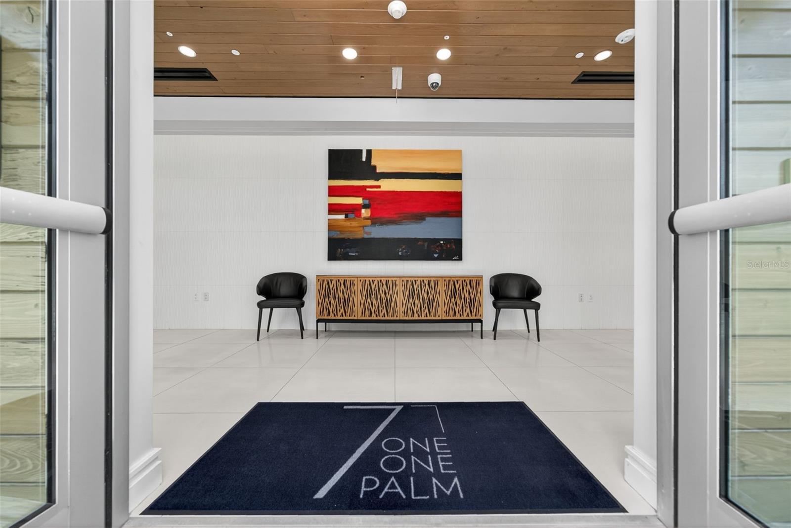 711 S PALM AVE #303